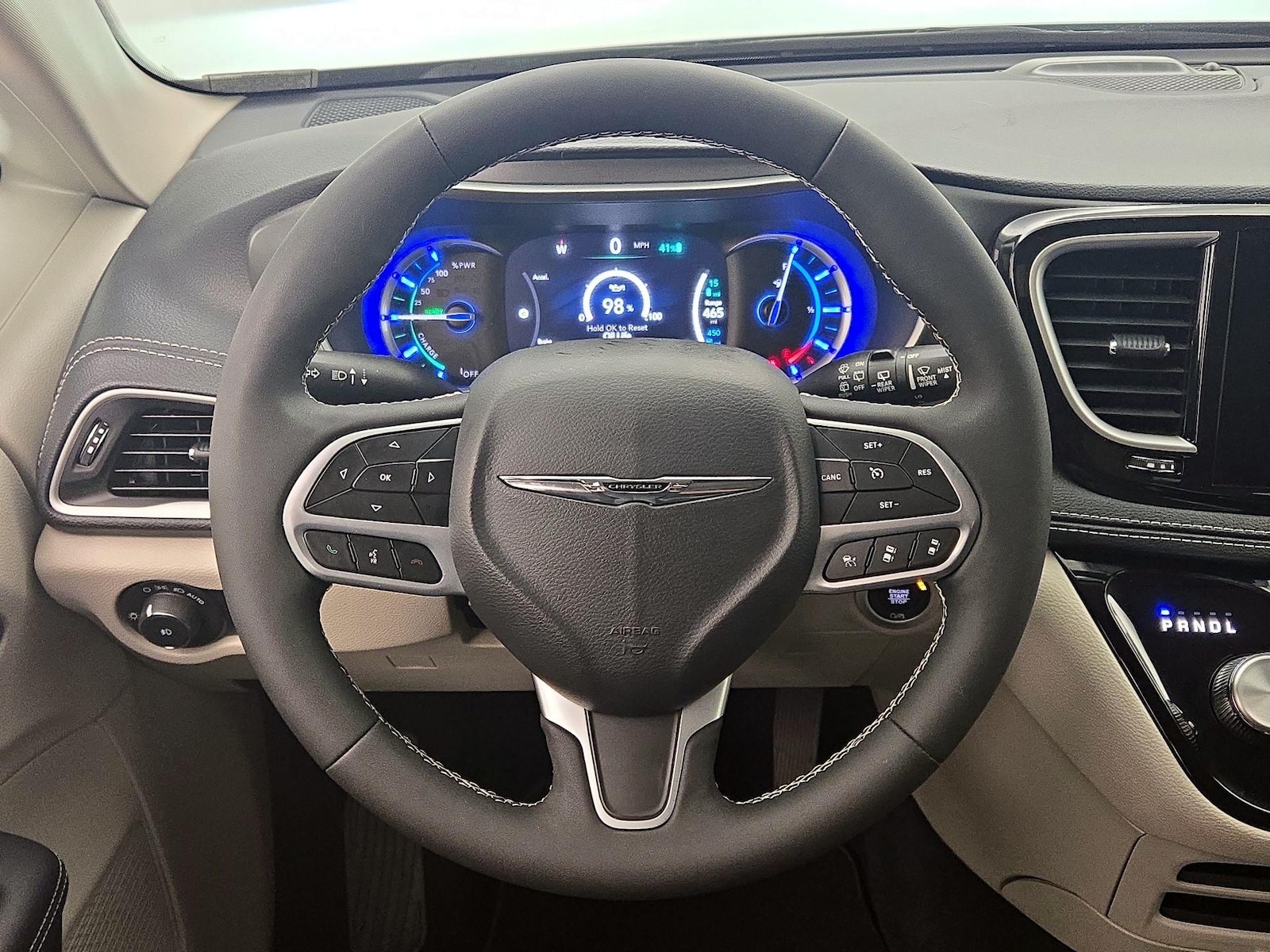 2023 Chrysler Pacifica Hybrid Touring L - Photo 11