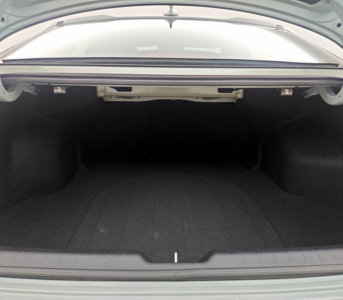 Trunk/Cargo (Seats Up)