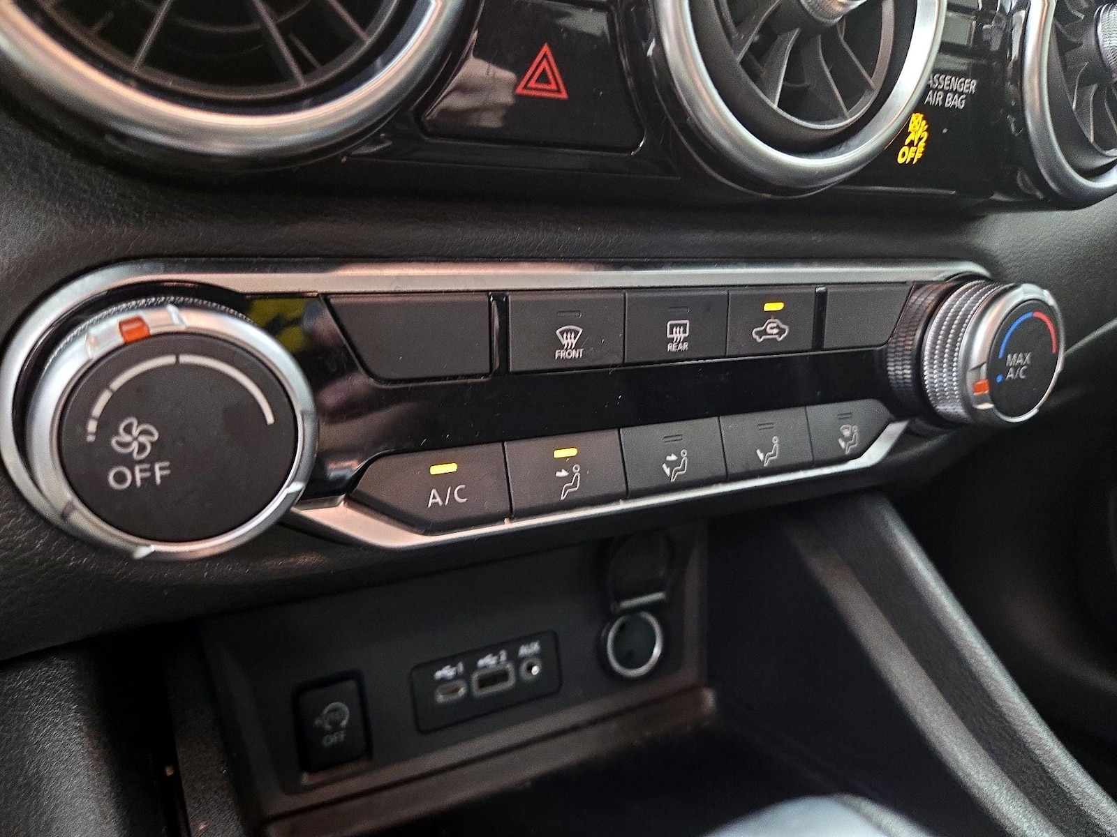 2025 Nissan Sentra SV - Photo 17