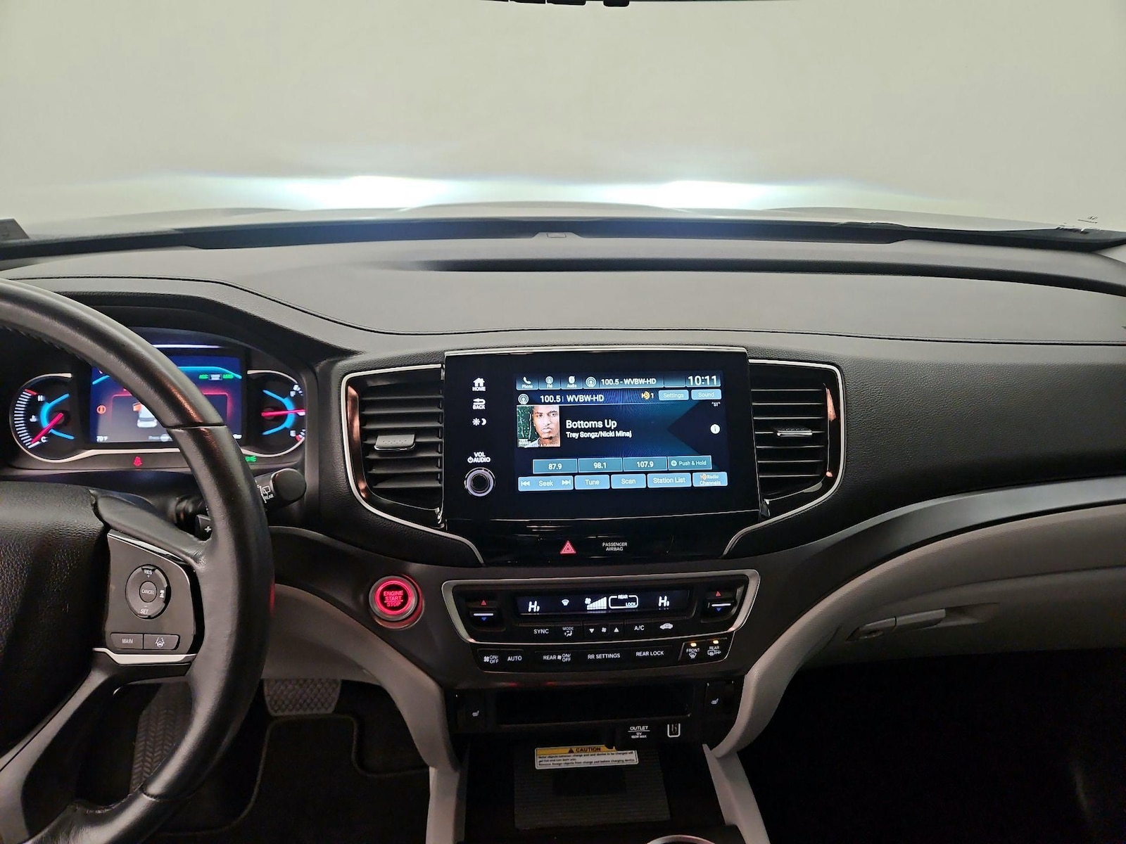 Apple CarPlay® & Android Auto™