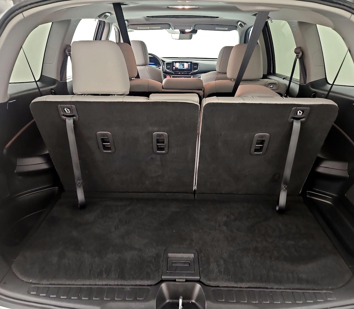 Trunk/Cargo (Seats Up)