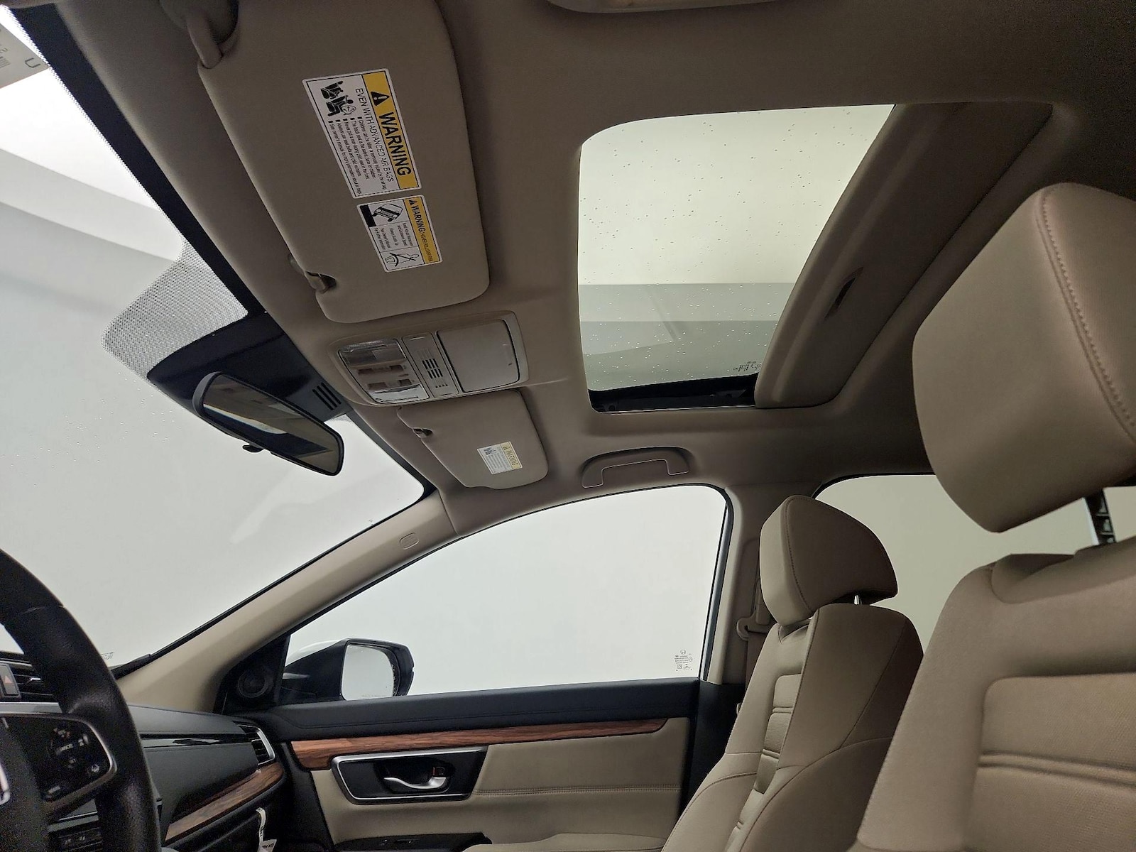 Sunroof(s) & Overhead Airbags