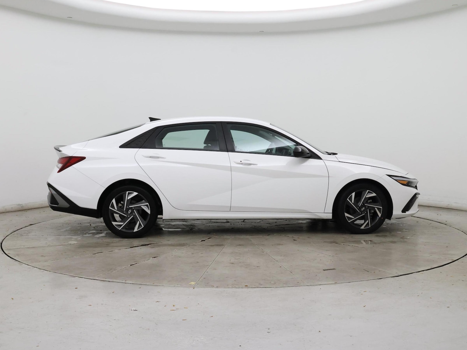 2025 Hyundai Elantra SEL - Photo 8