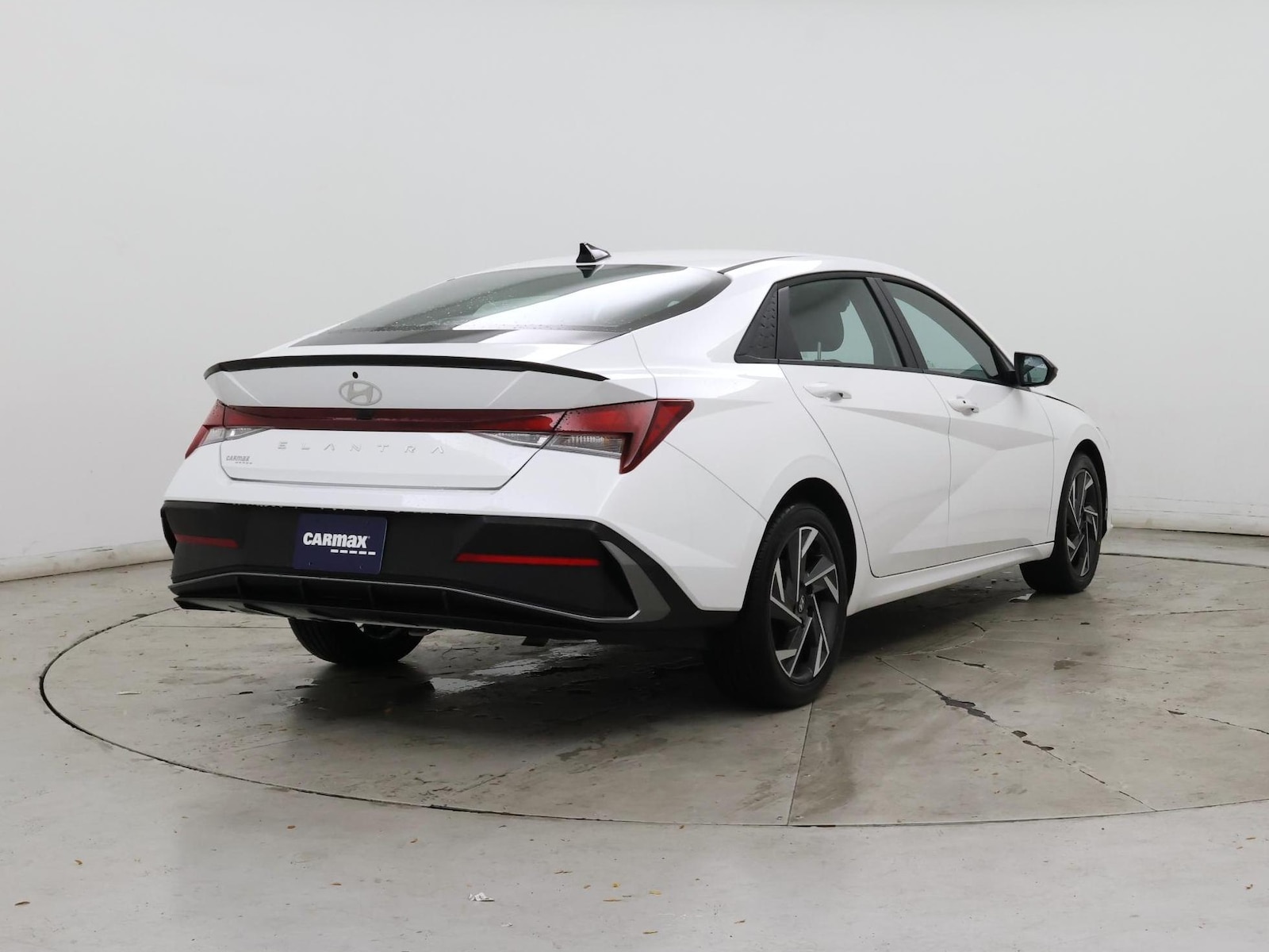 2025 Hyundai Elantra SEL - Photo 9