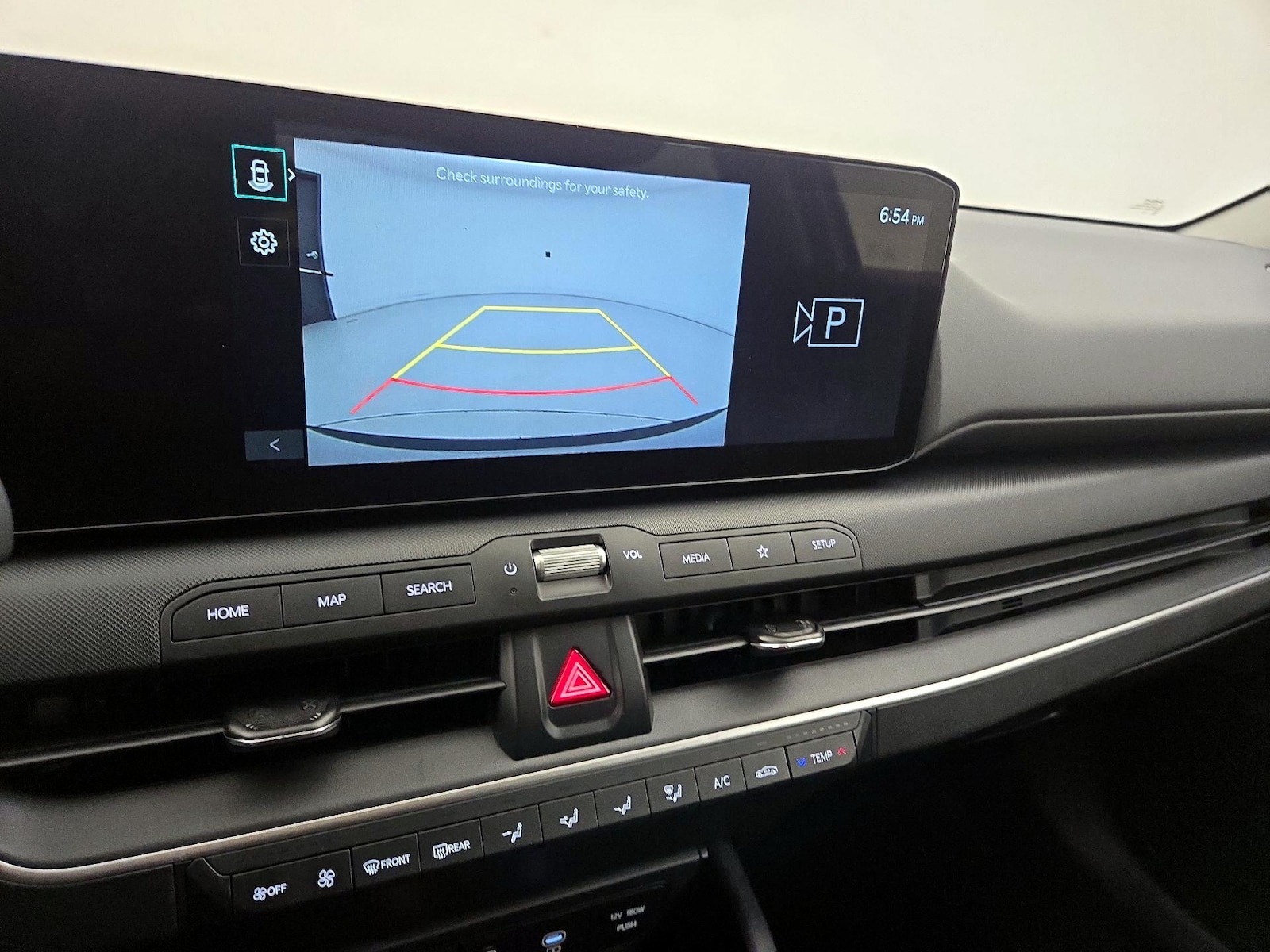 2025 Kia K4 LXS - Photo 15