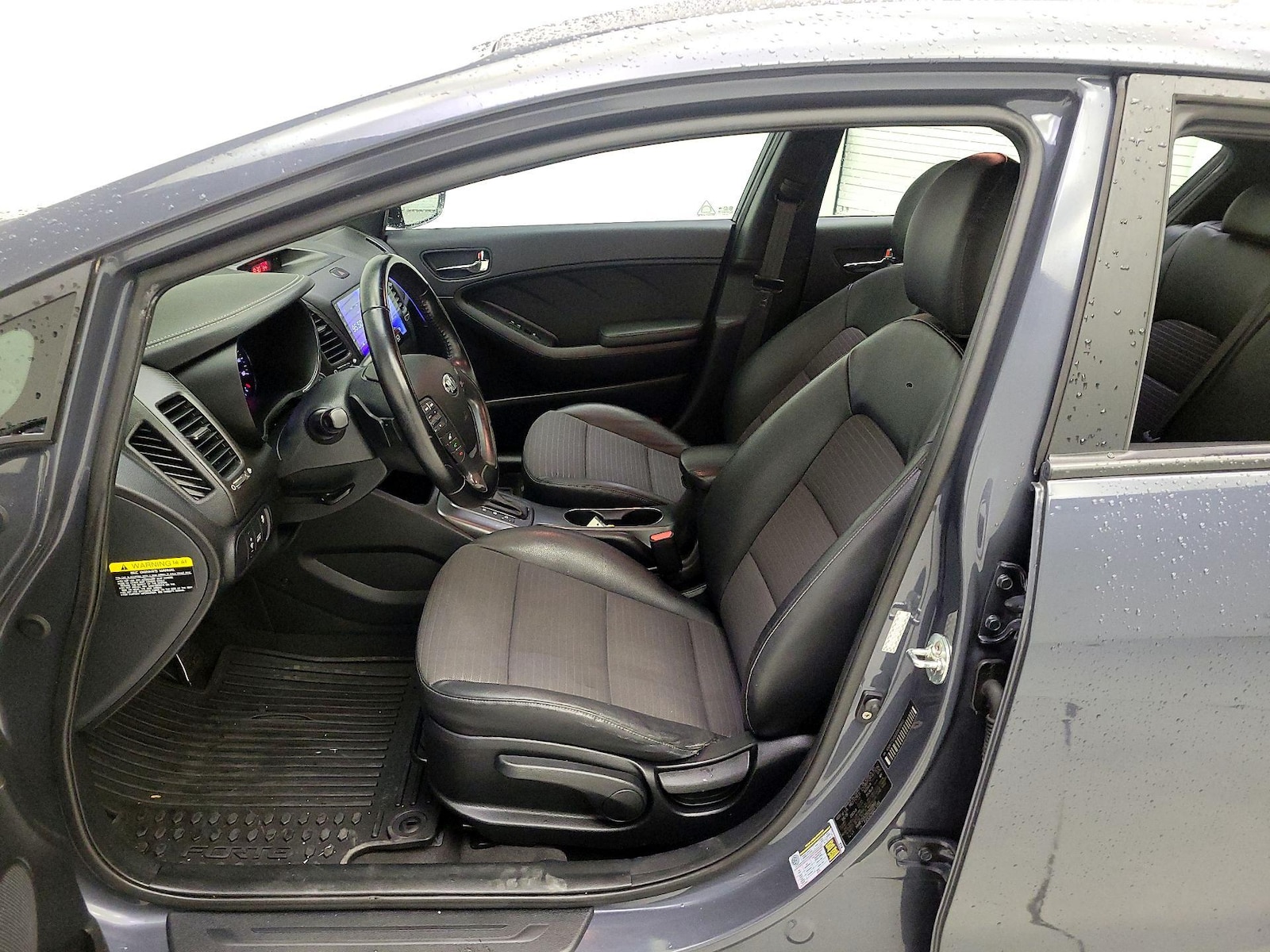 Leather Seats & Side Airbags