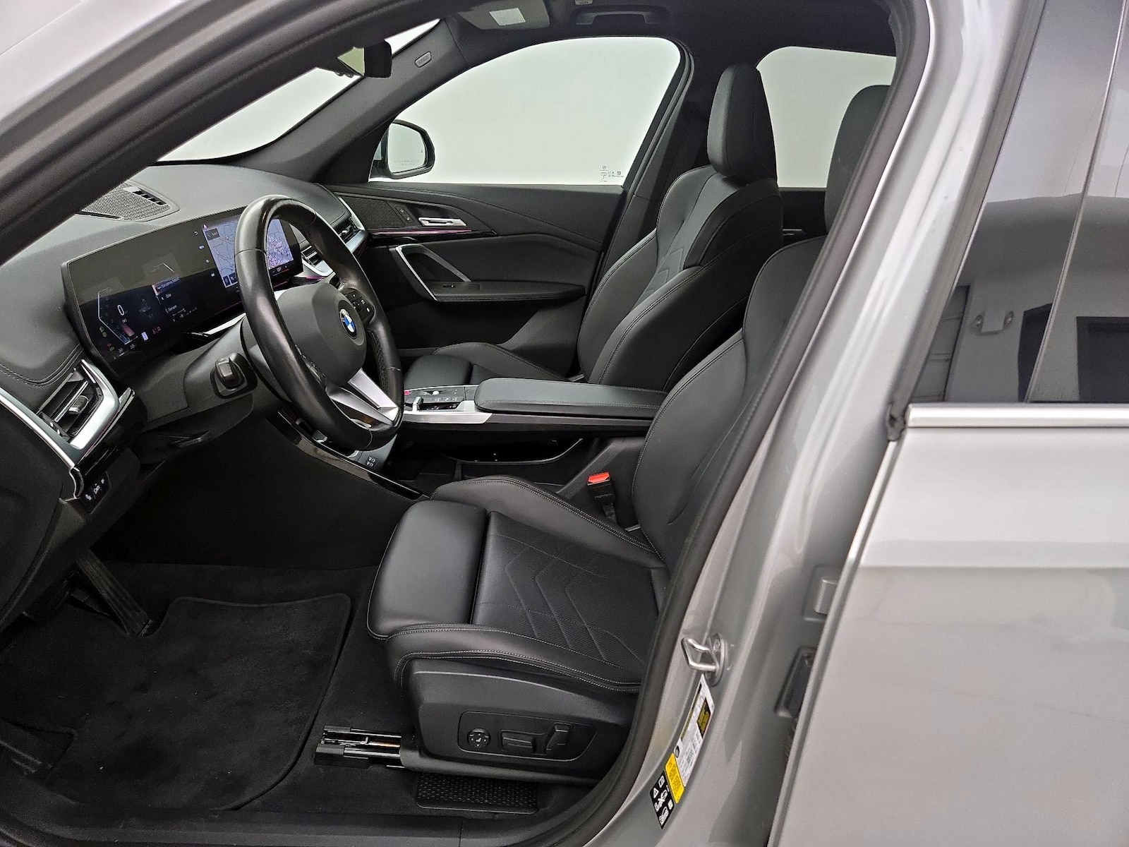 Power Seat(s) & Side Airbags