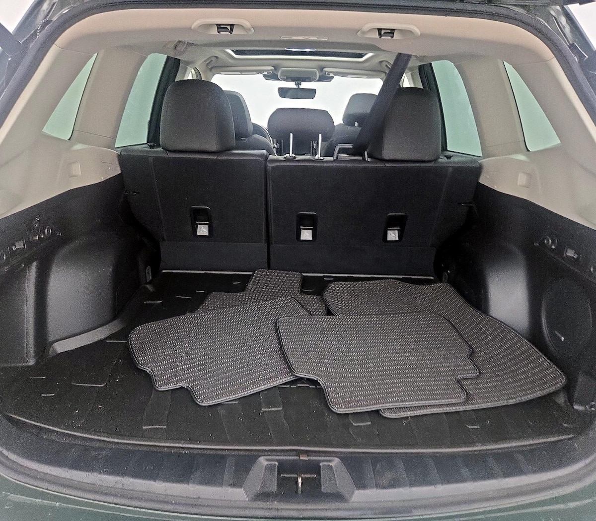 Trunk/Cargo (Seats Up)