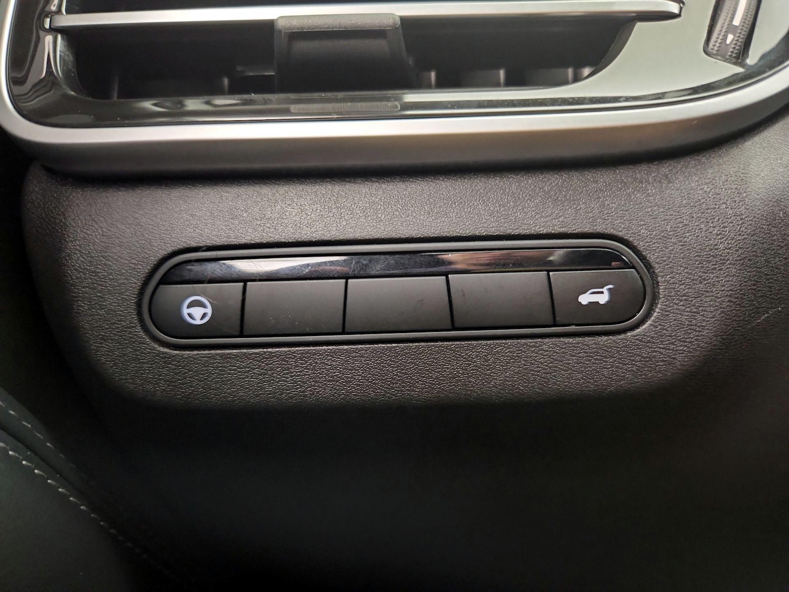 2025 INFINITI QX60 LUXE - Photo 14