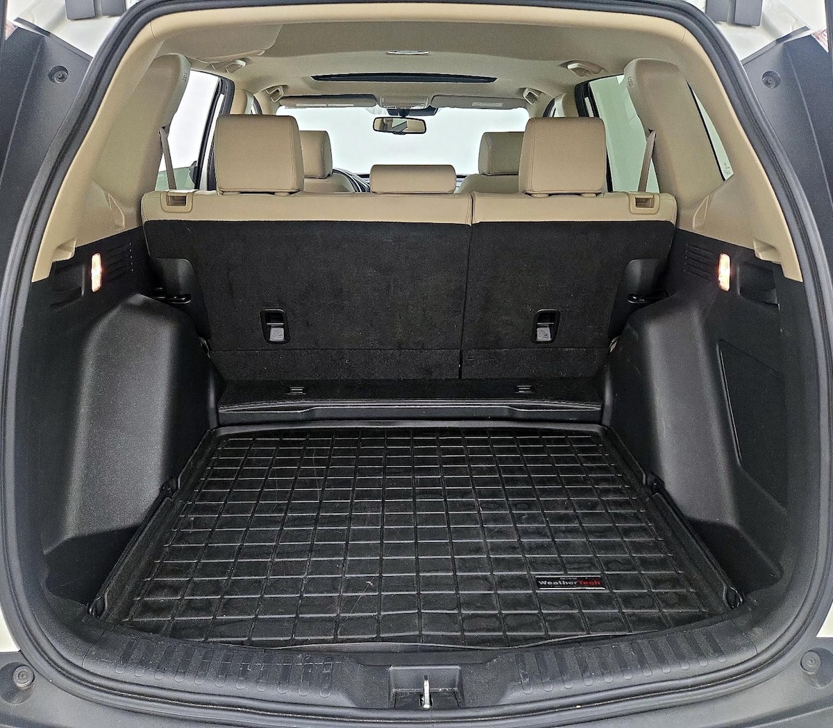 Trunk/Cargo (Seats Up)