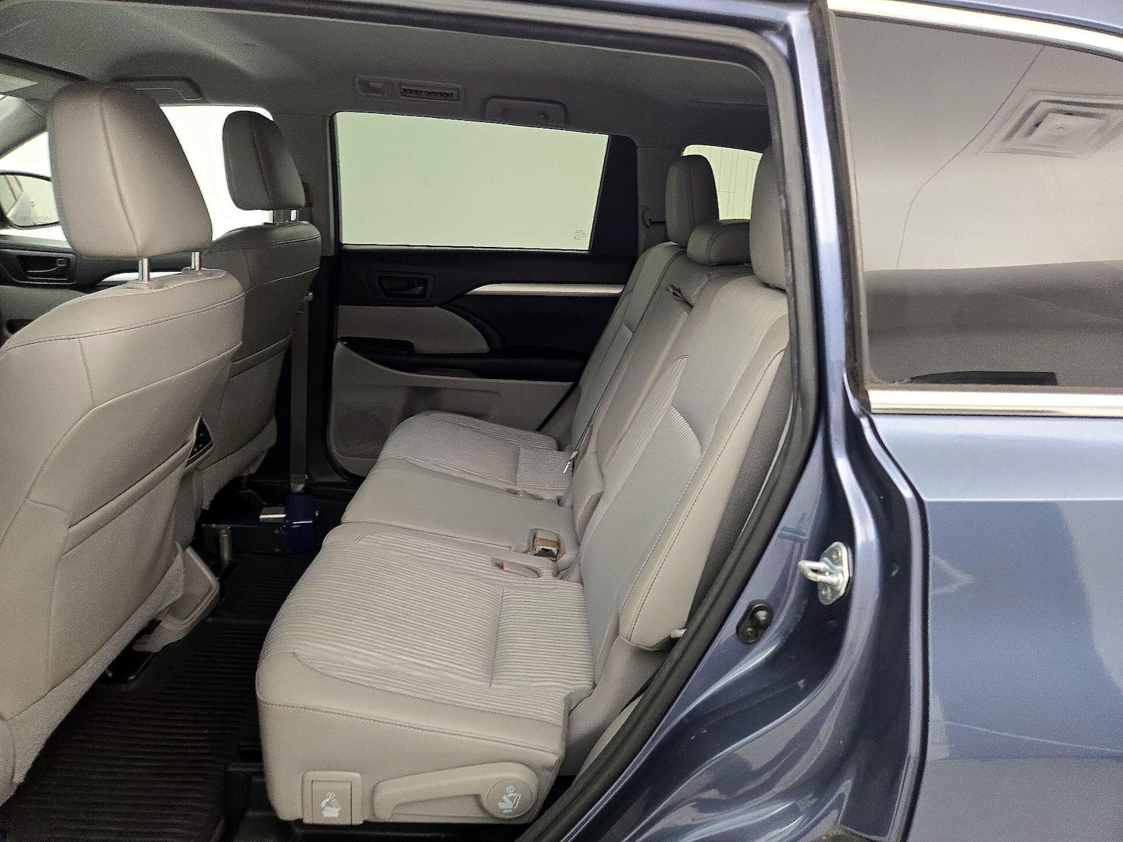 Rear Air Conditioning