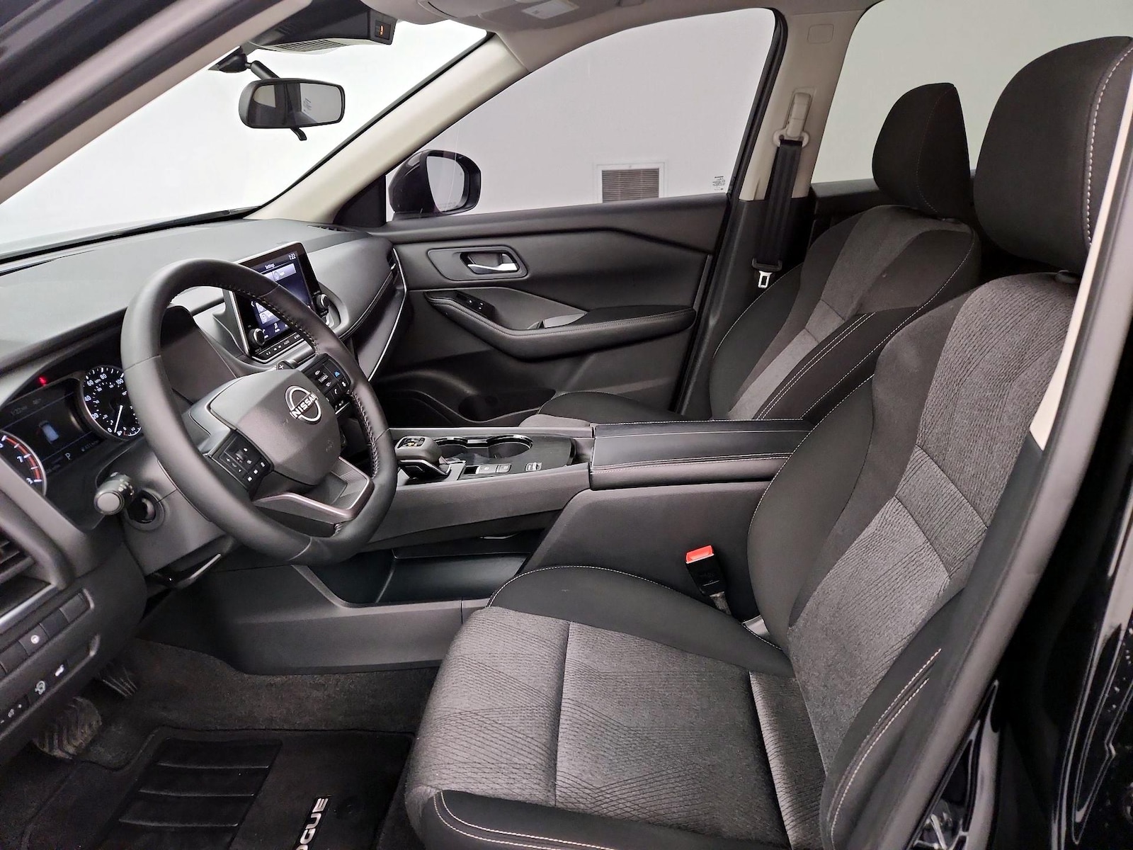 Power Seat(s) & Side Airbags