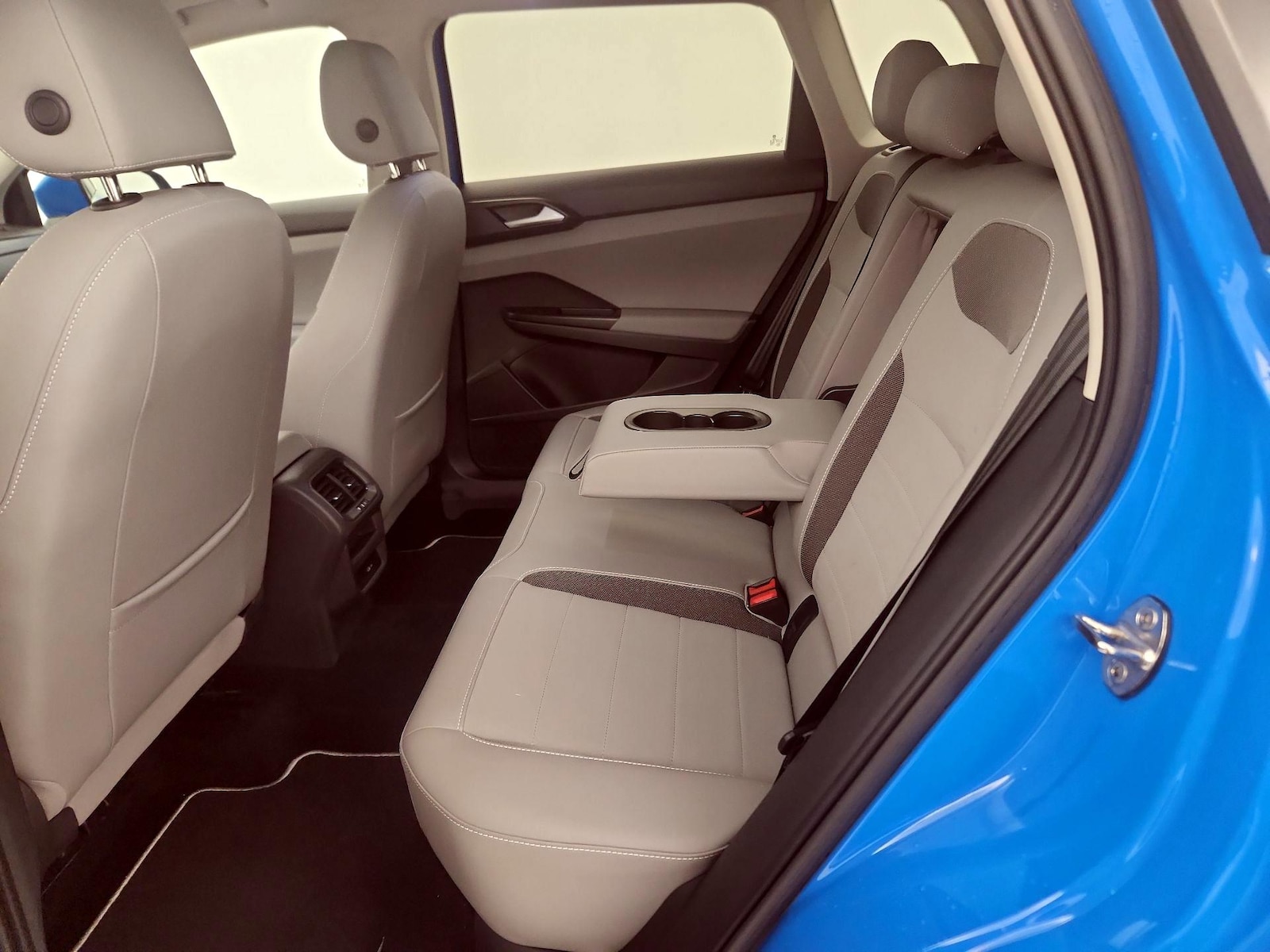 2023 Volkswagen Taos SE - Photo 21