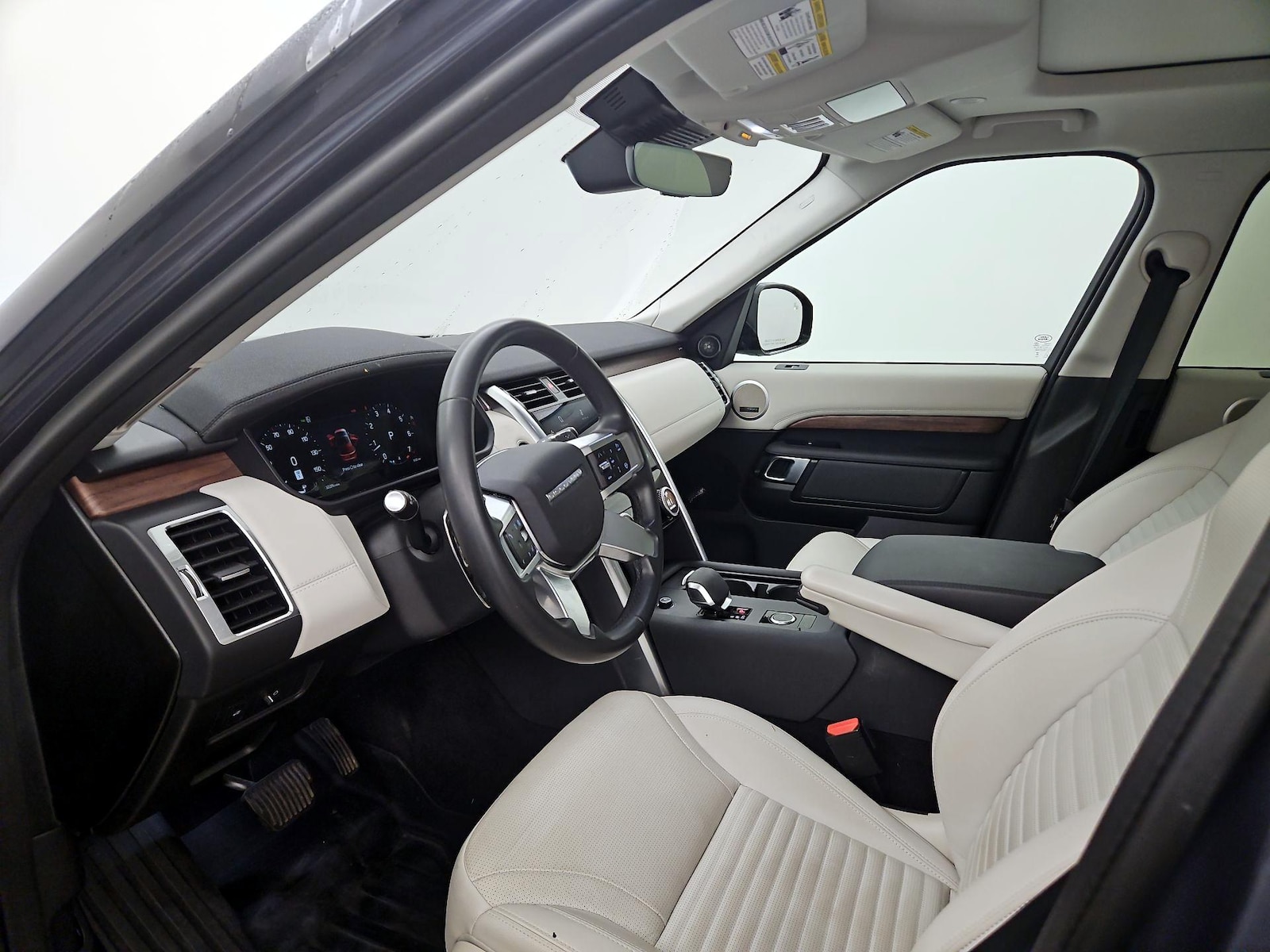 Panoramic Sunroof & Skylight(s)