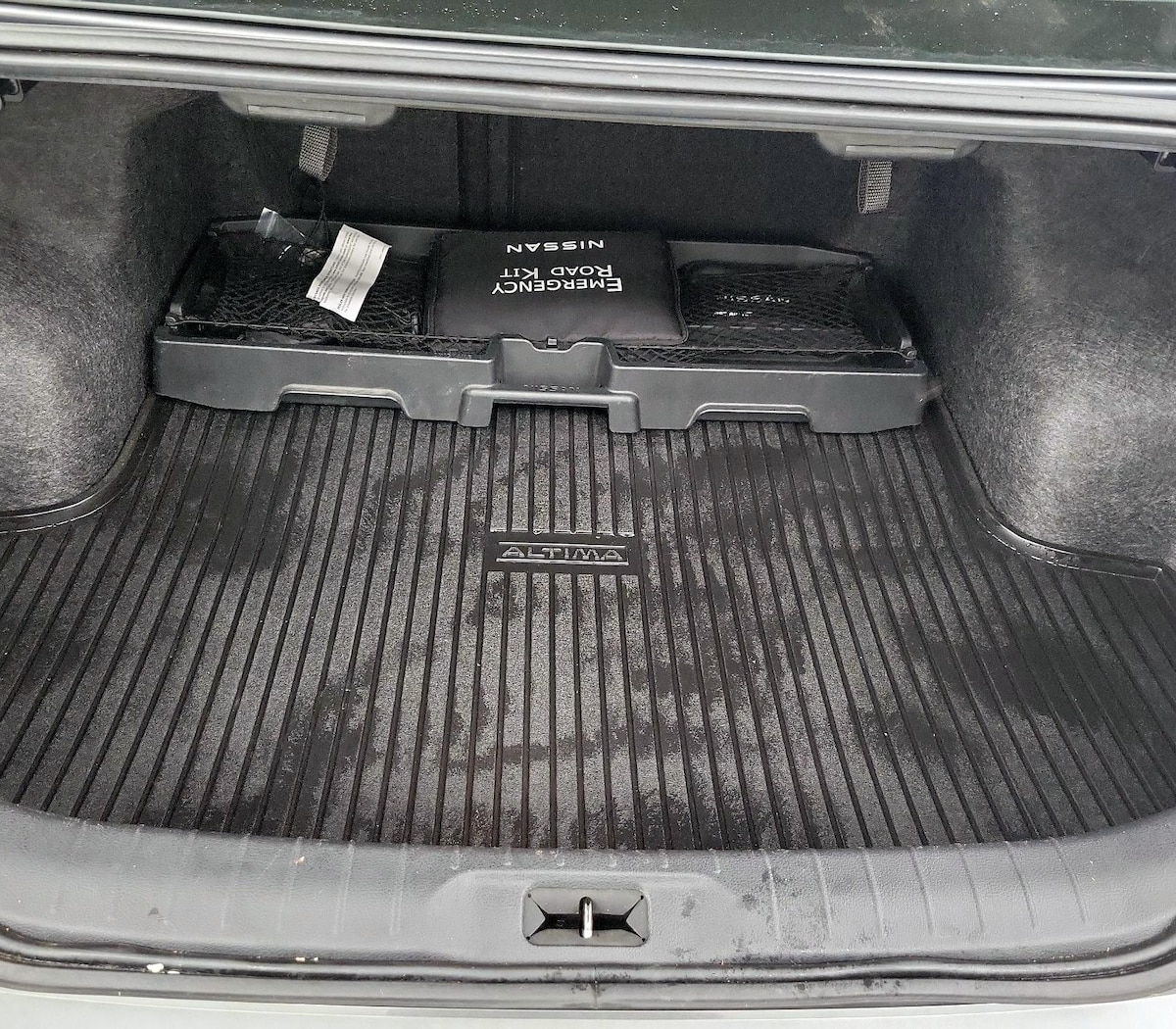 Trunk/Cargo (Seats Up)