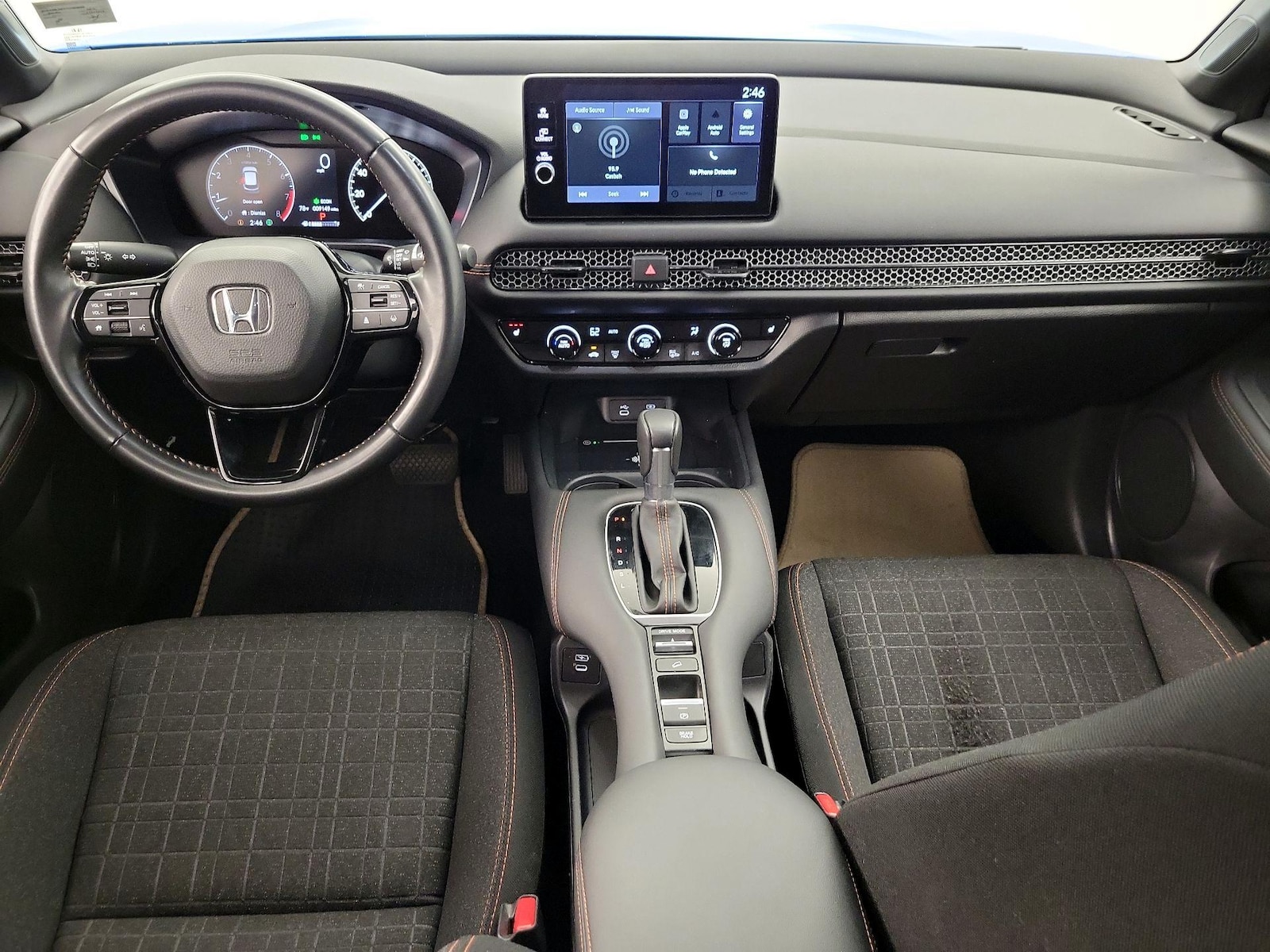 Apple CarPlay® & Android Auto™