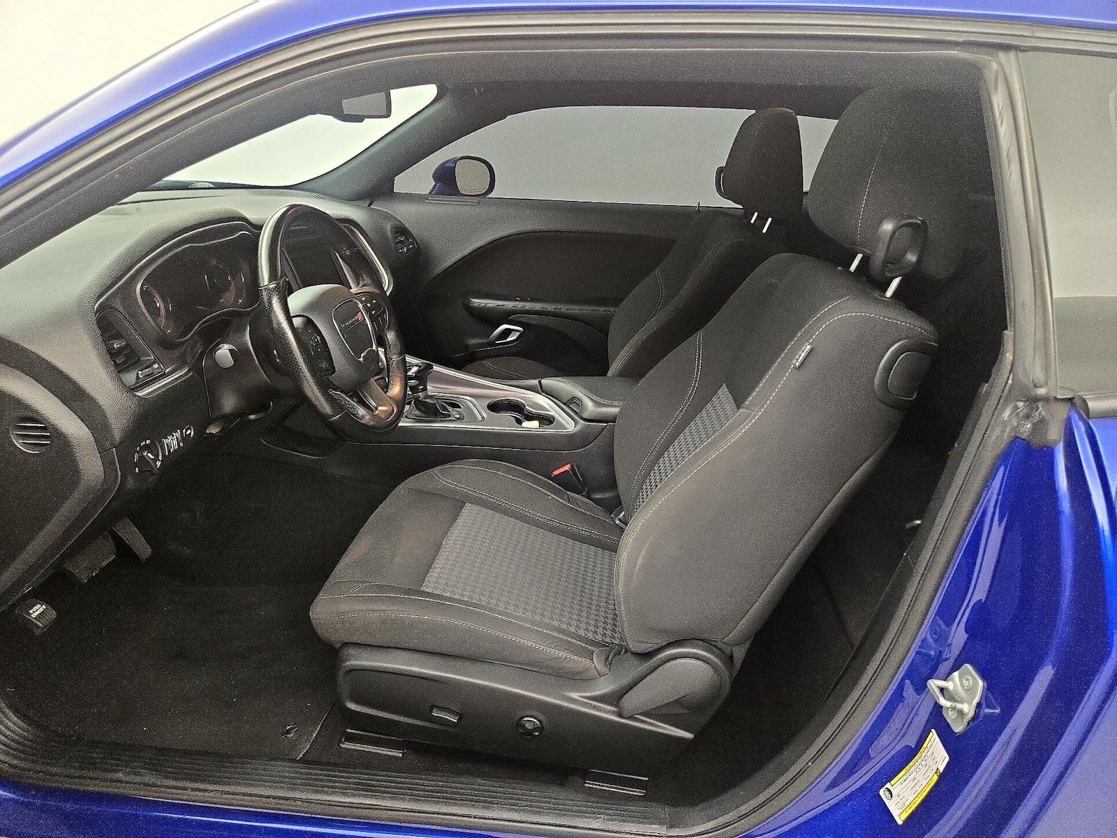 Power Seat(s) & Side Airbags