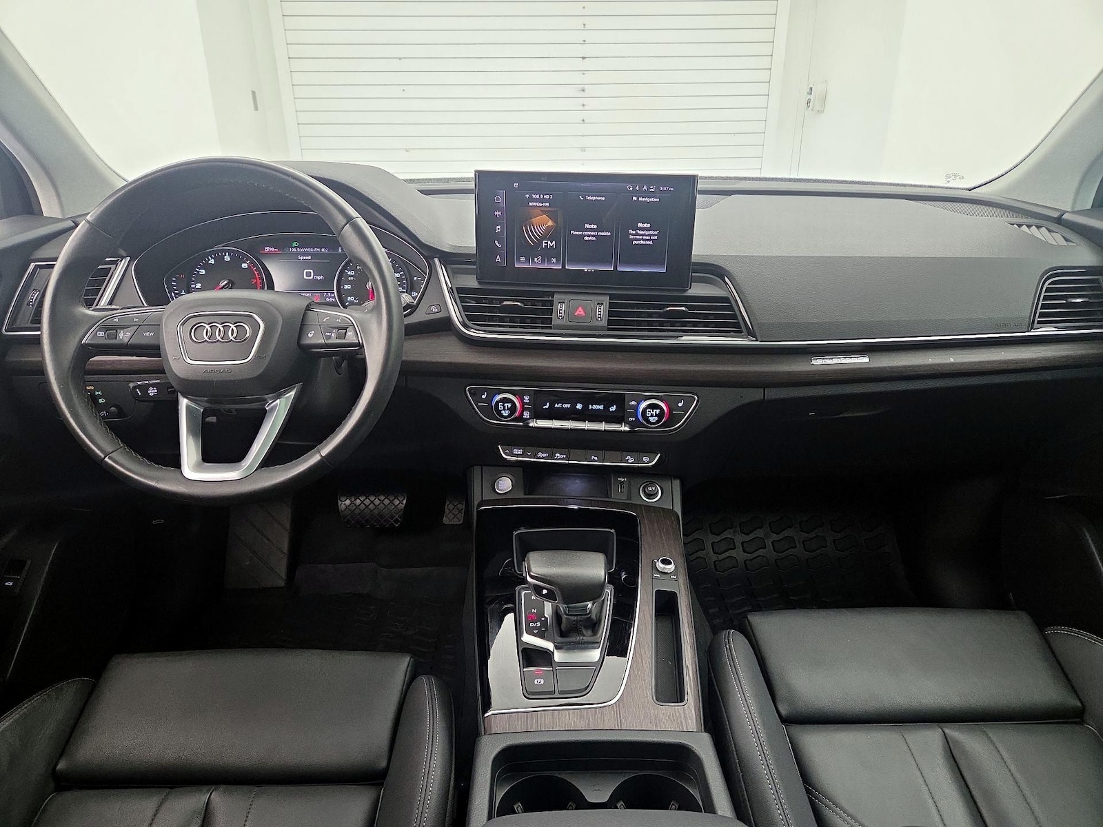 Apple CarPlay® & Android Auto™