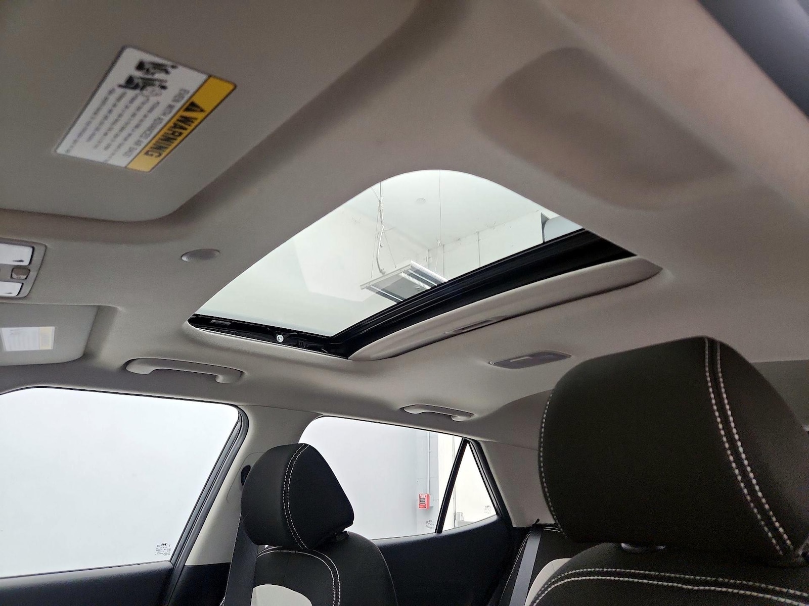 Sunroof(s) & Overhead Airbags