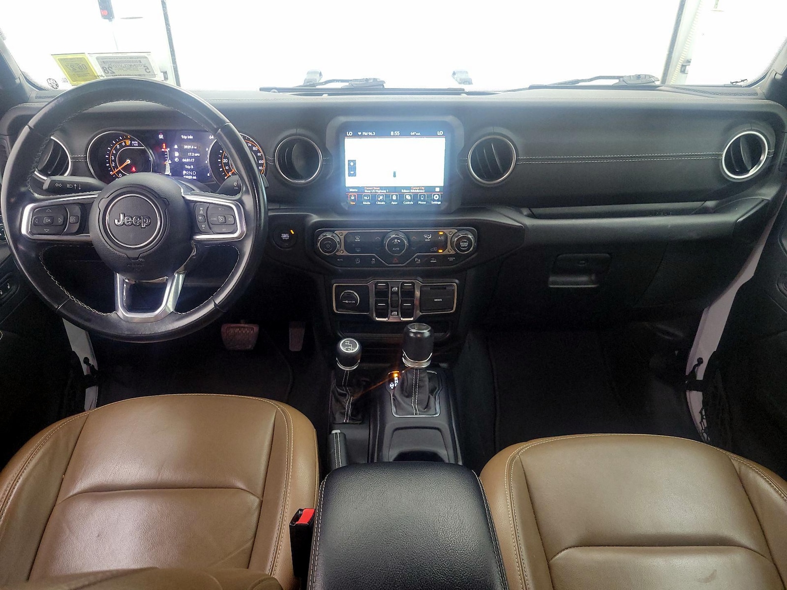Apple CarPlay® & Android Auto™