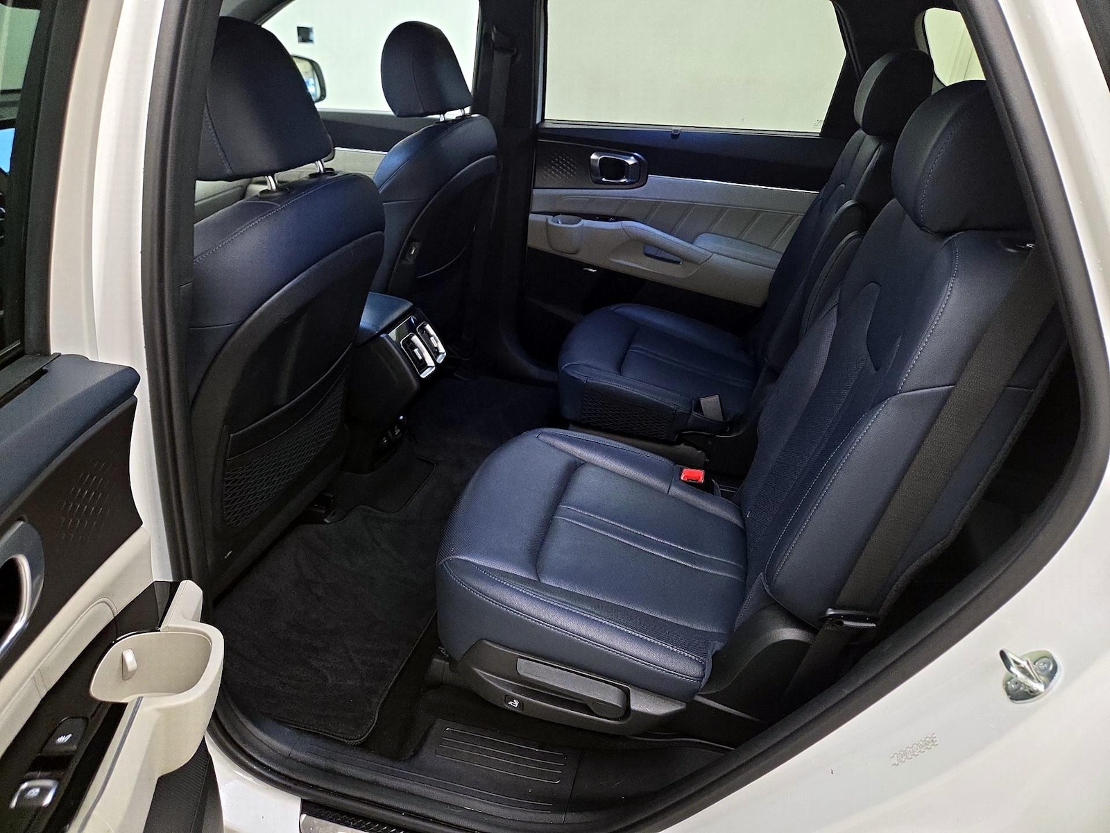Rear Air Conditioning