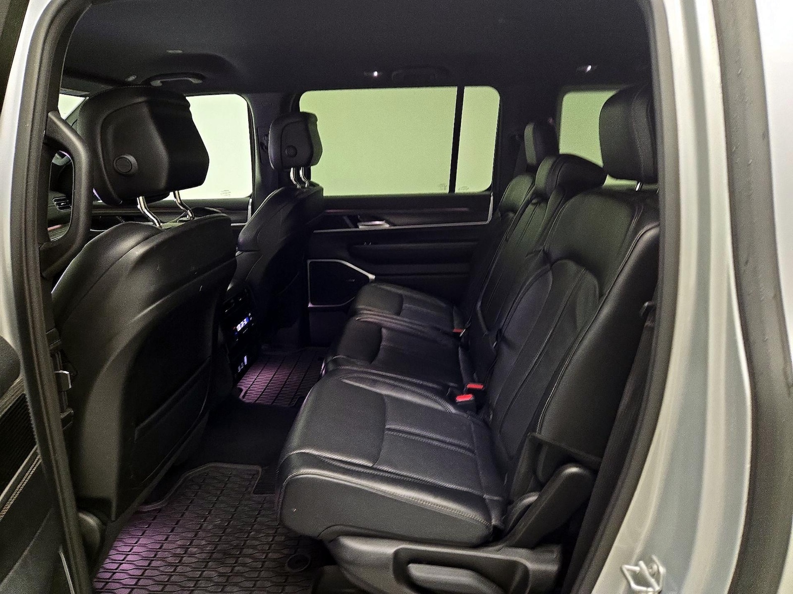 Rear Air Conditioning