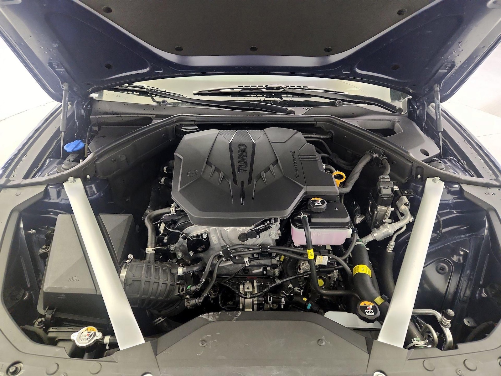 2026 GENESIS G70 Standard - Photo 23