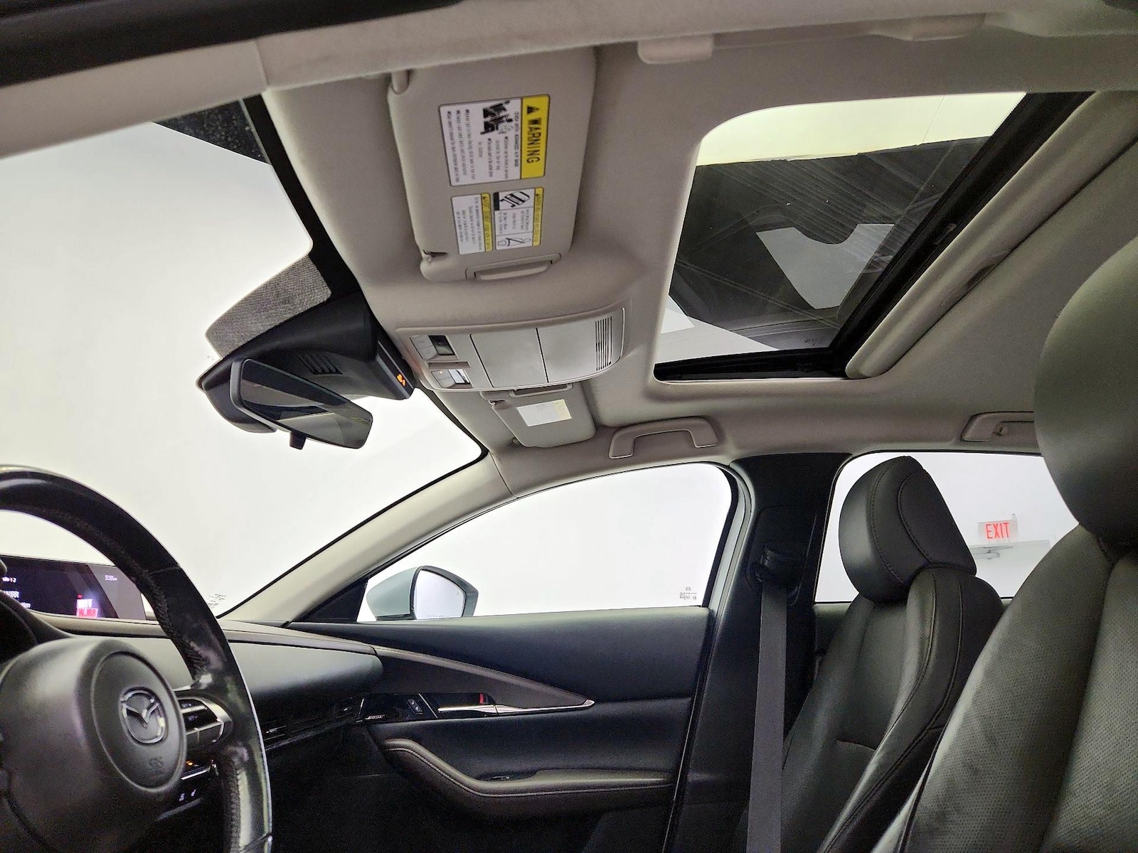 Sunroof(s) & Overhead Airbags