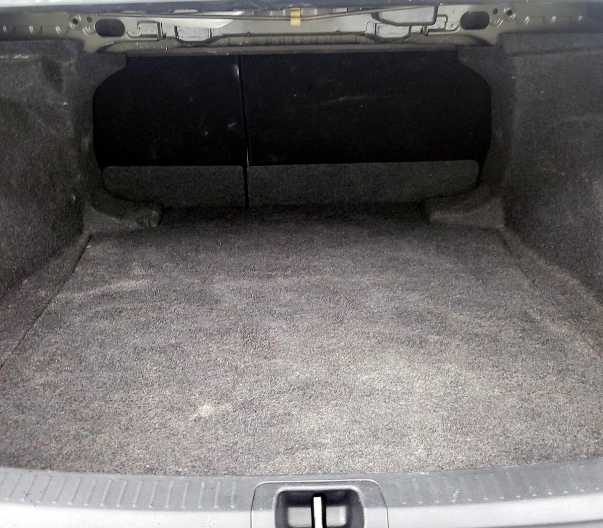 Trunk/Cargo (Seats Up)