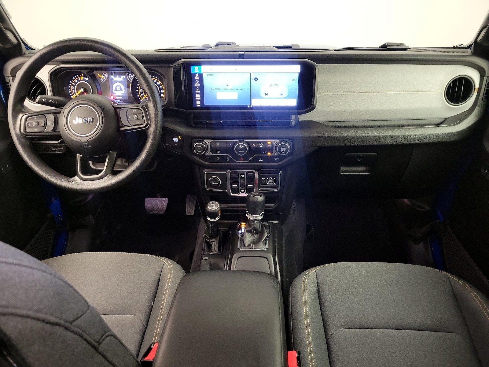 Apple CarPlay® & Android Auto™