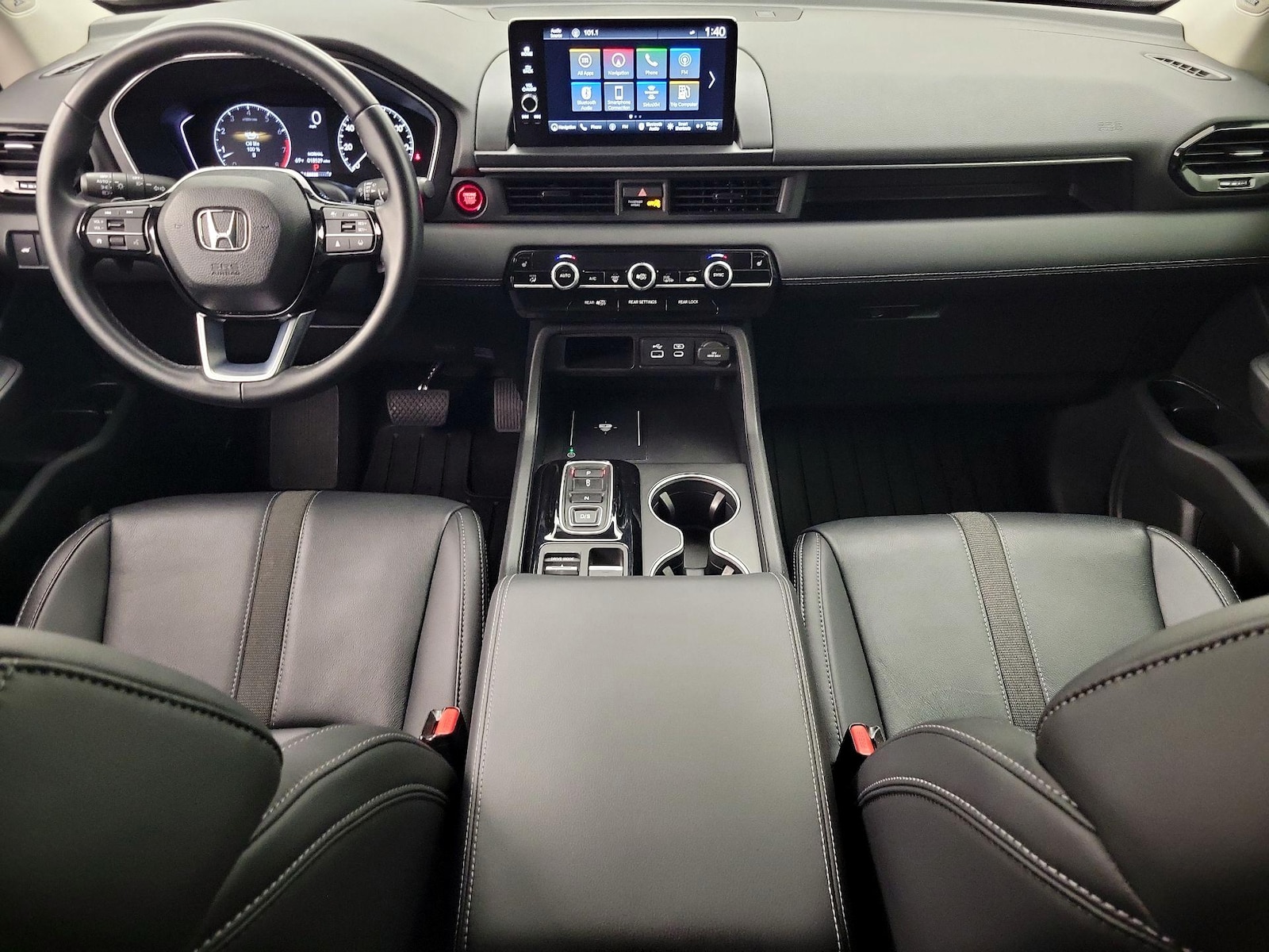 Apple CarPlay® & Android Auto™