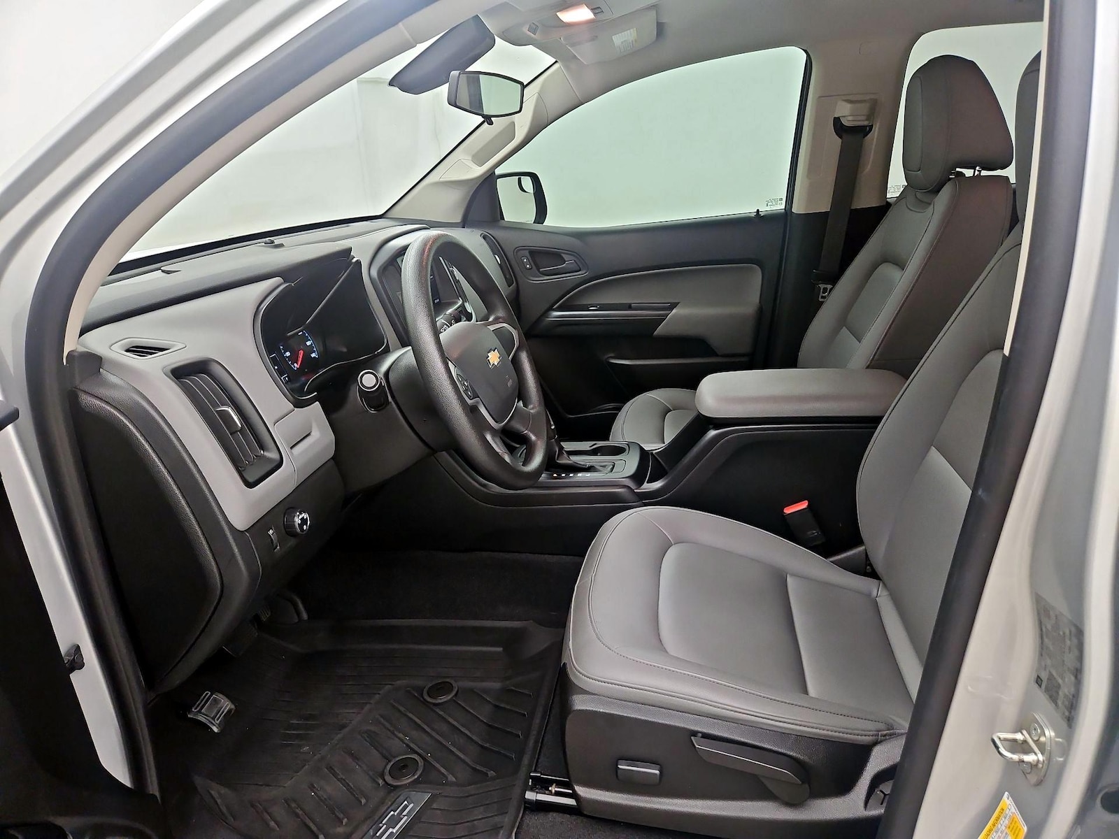 Power Seat(s) & Side Airbags