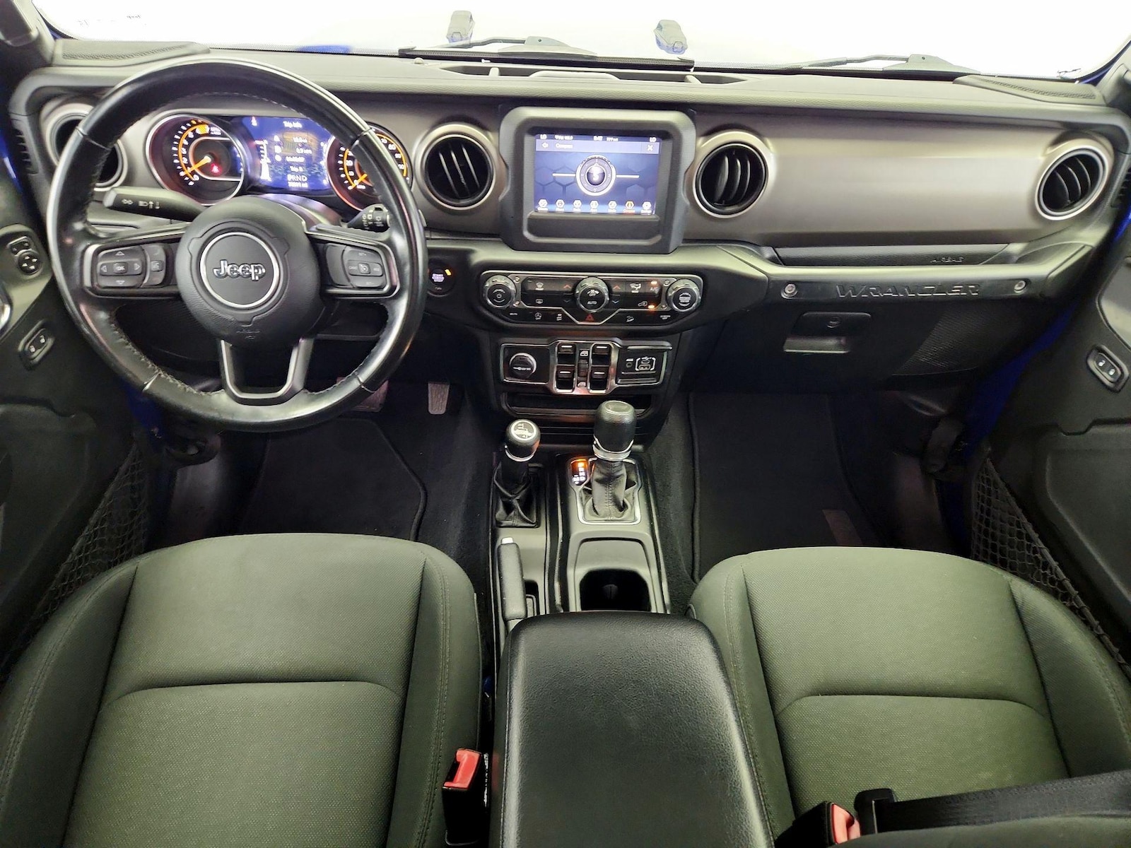 Apple CarPlay® & Android Auto™