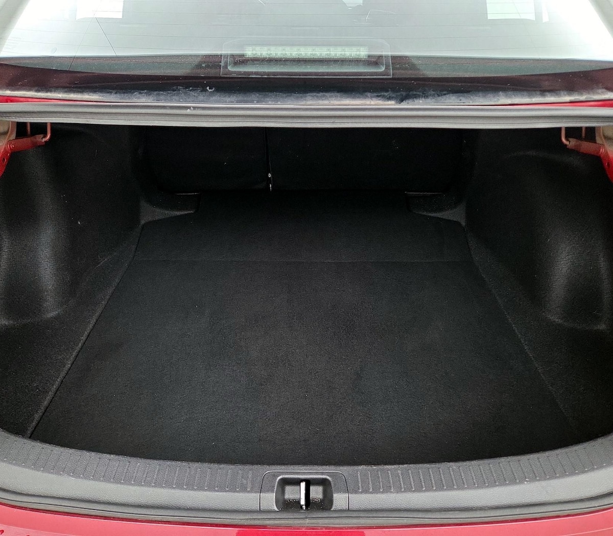 Trunk/Cargo (Seats Up)