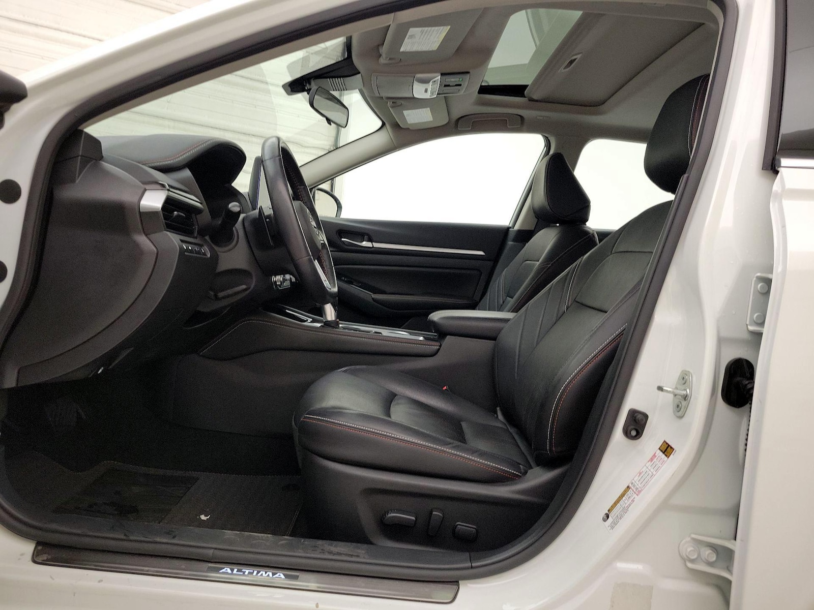 Sunroof(s) & Overhead Airbags