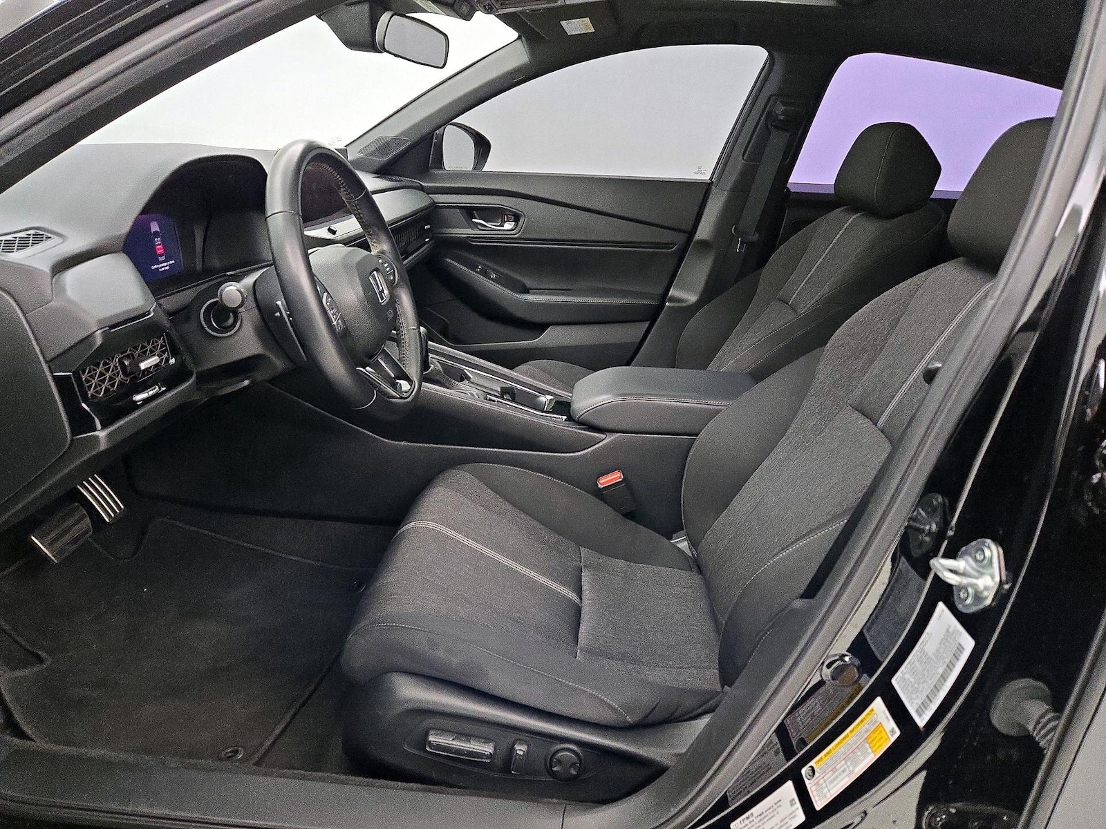 Power Seat(s) & Side Airbags