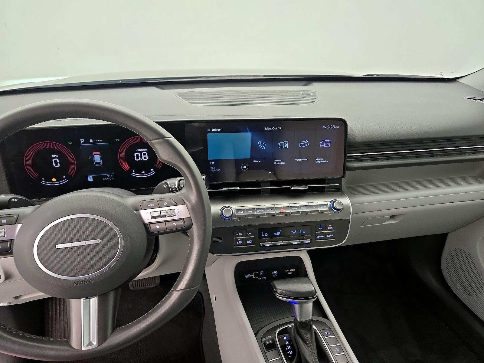 Apple CarPlay® & Android Auto™