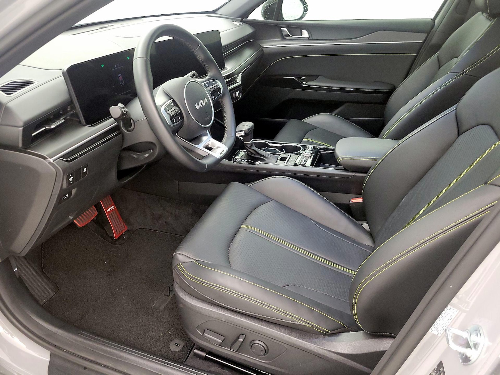 Power Seat(s) & Side Airbags