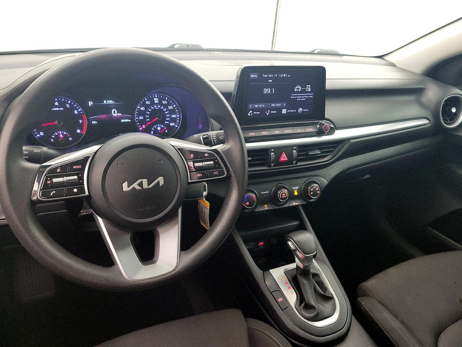 Apple CarPlay® & Android Auto™