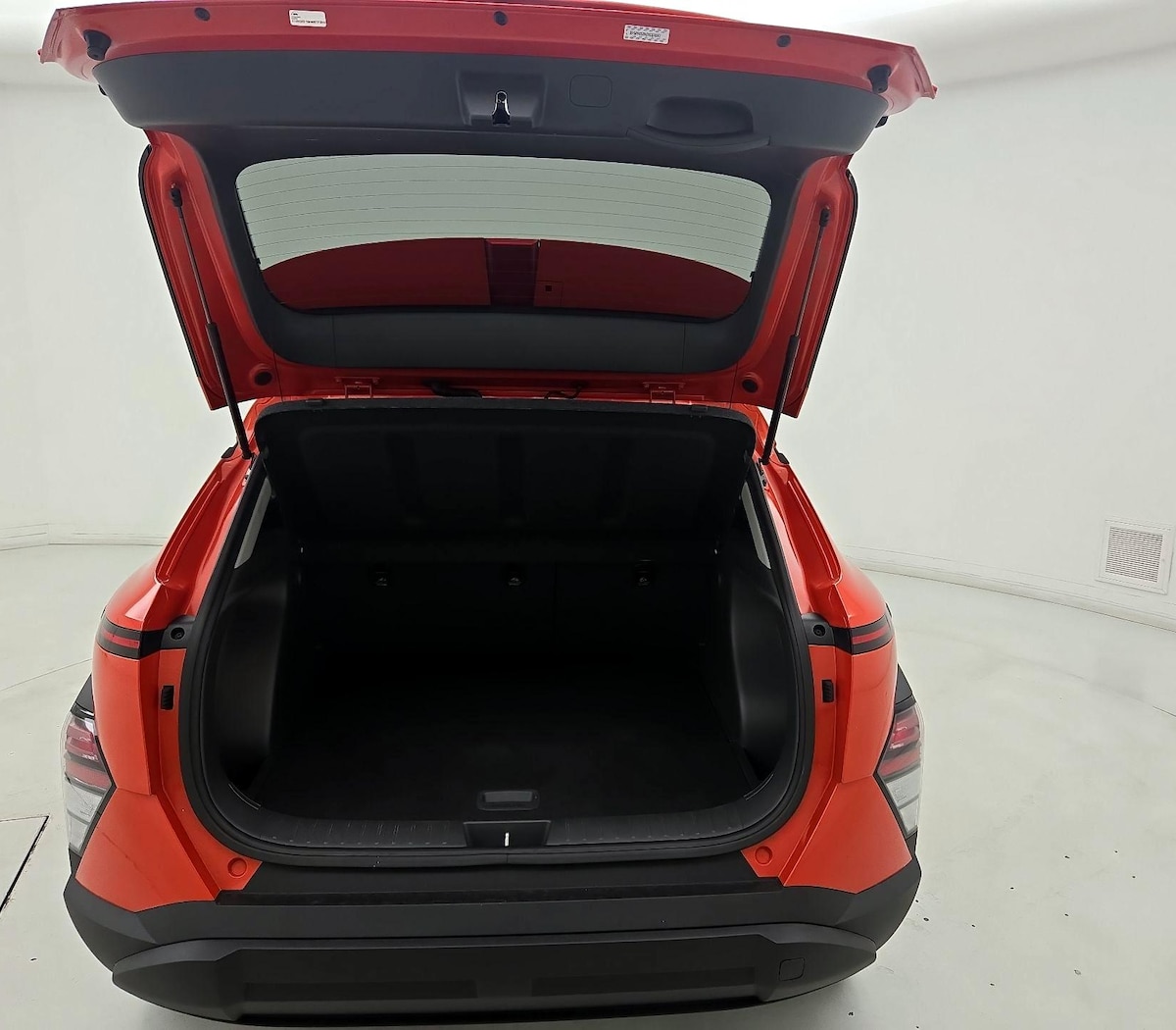 Trunk/Cargo (Seats Up)