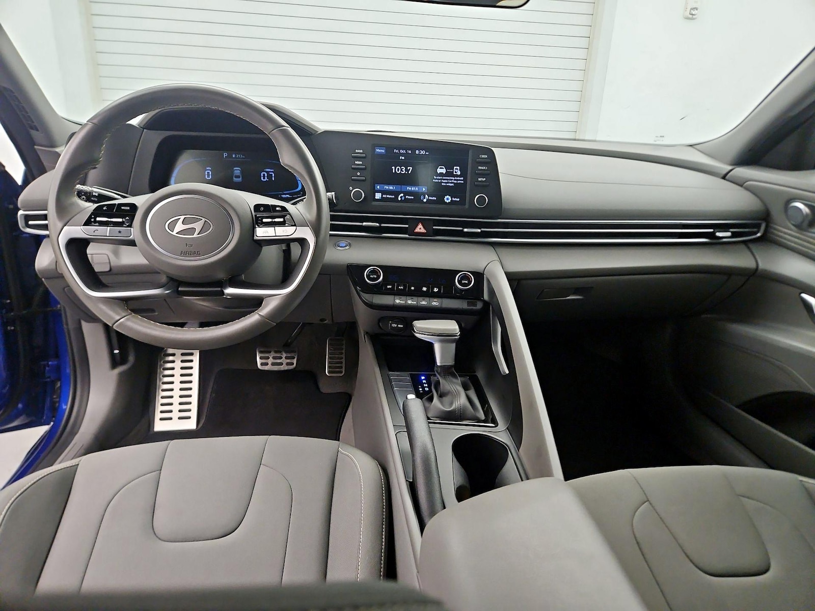 Apple CarPlay® & Android Auto™