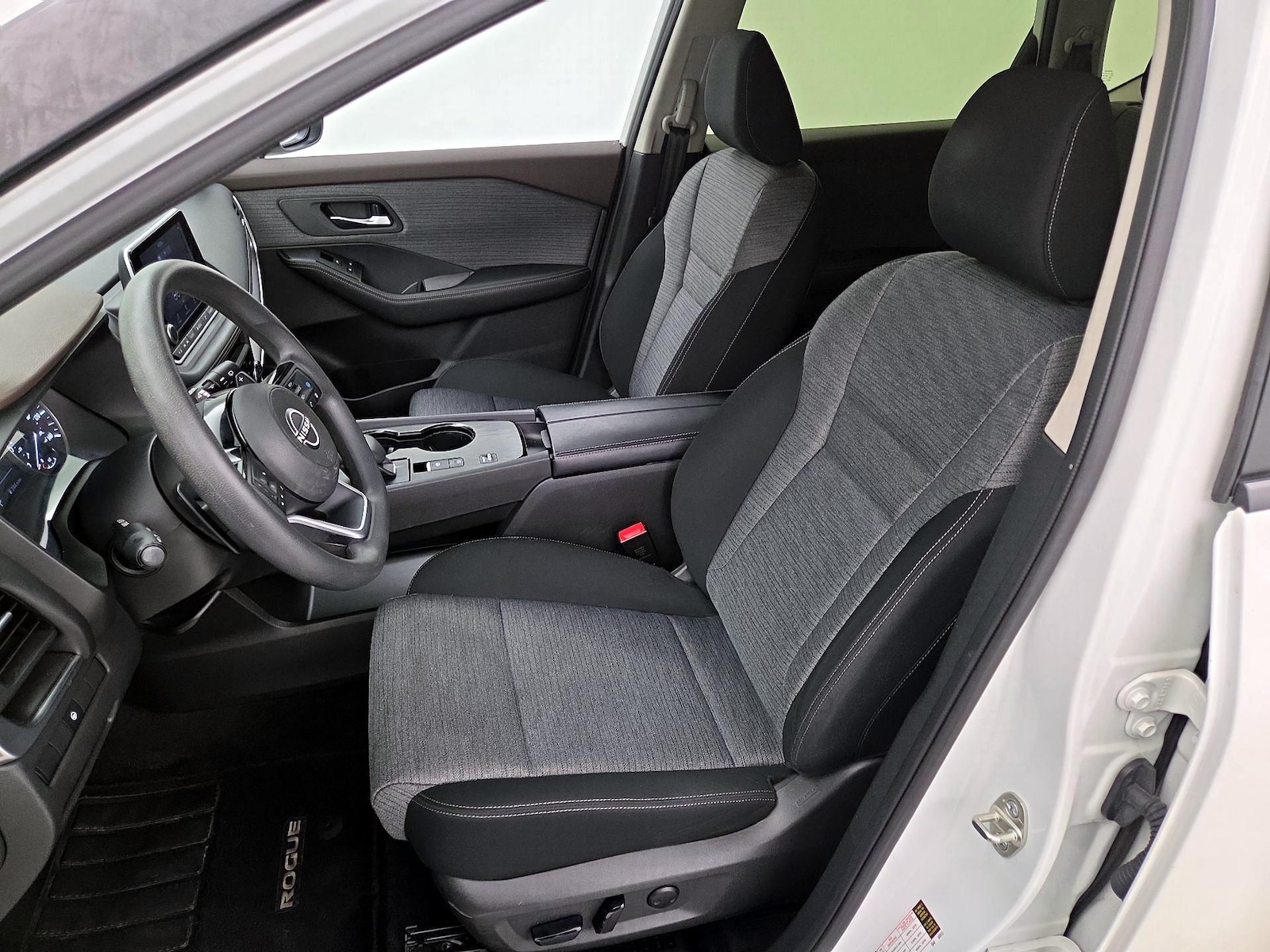 Power Seat(s) & Side Airbags