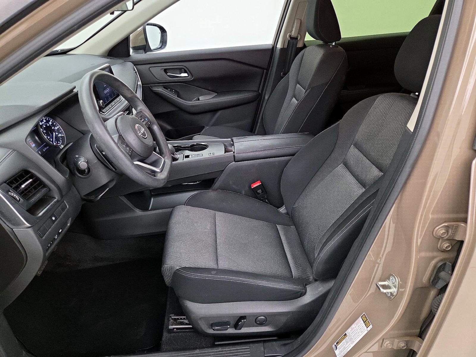 Power Seat(s) & Side Airbags