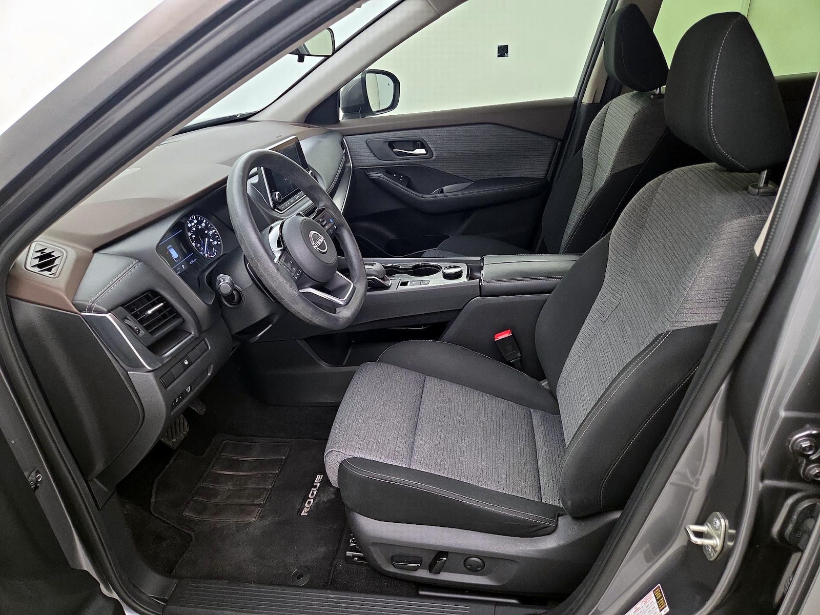 Power Seat(s) & Side Airbags