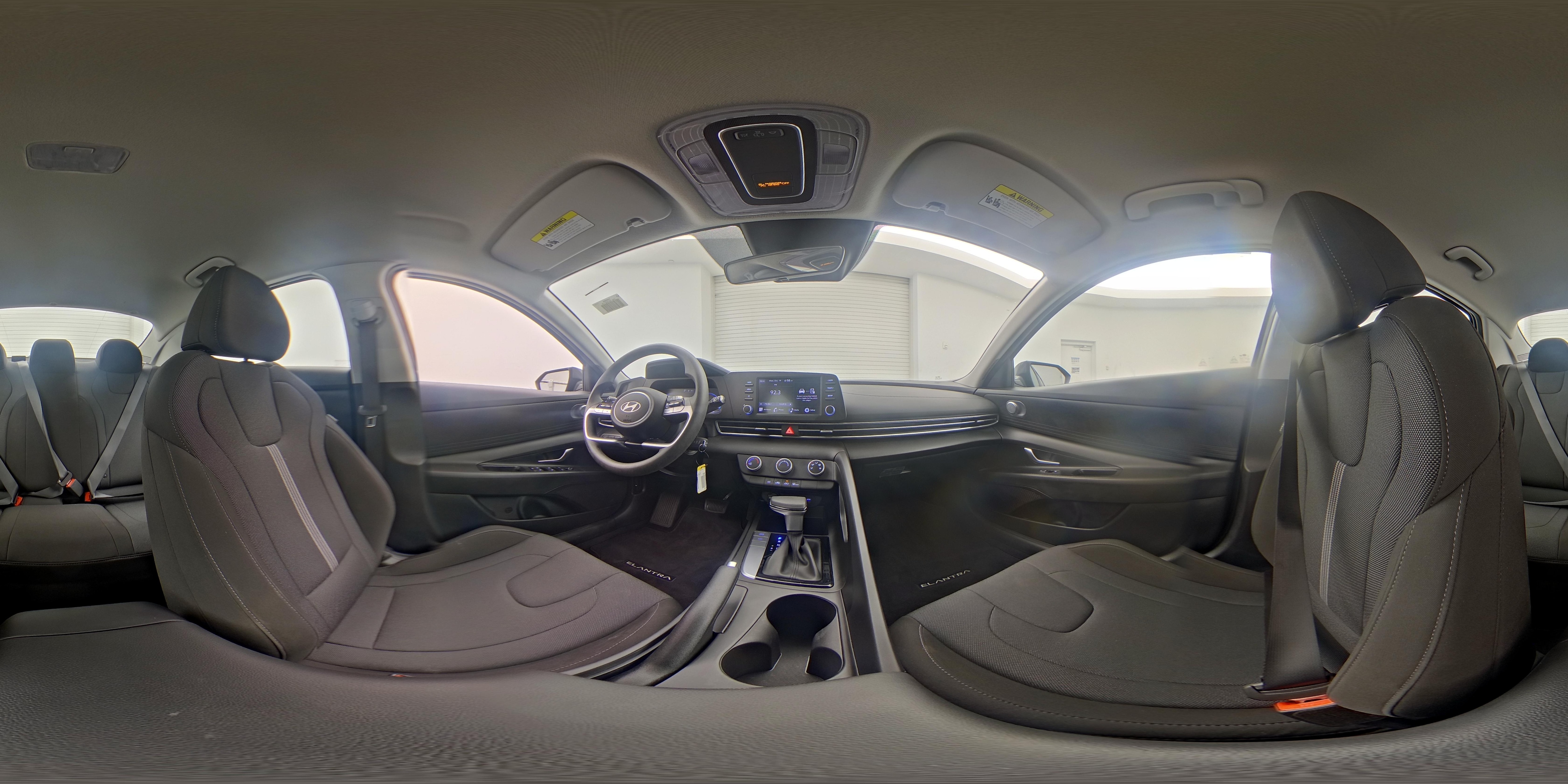 2025 Hyundai Elantra SE - Photo 24