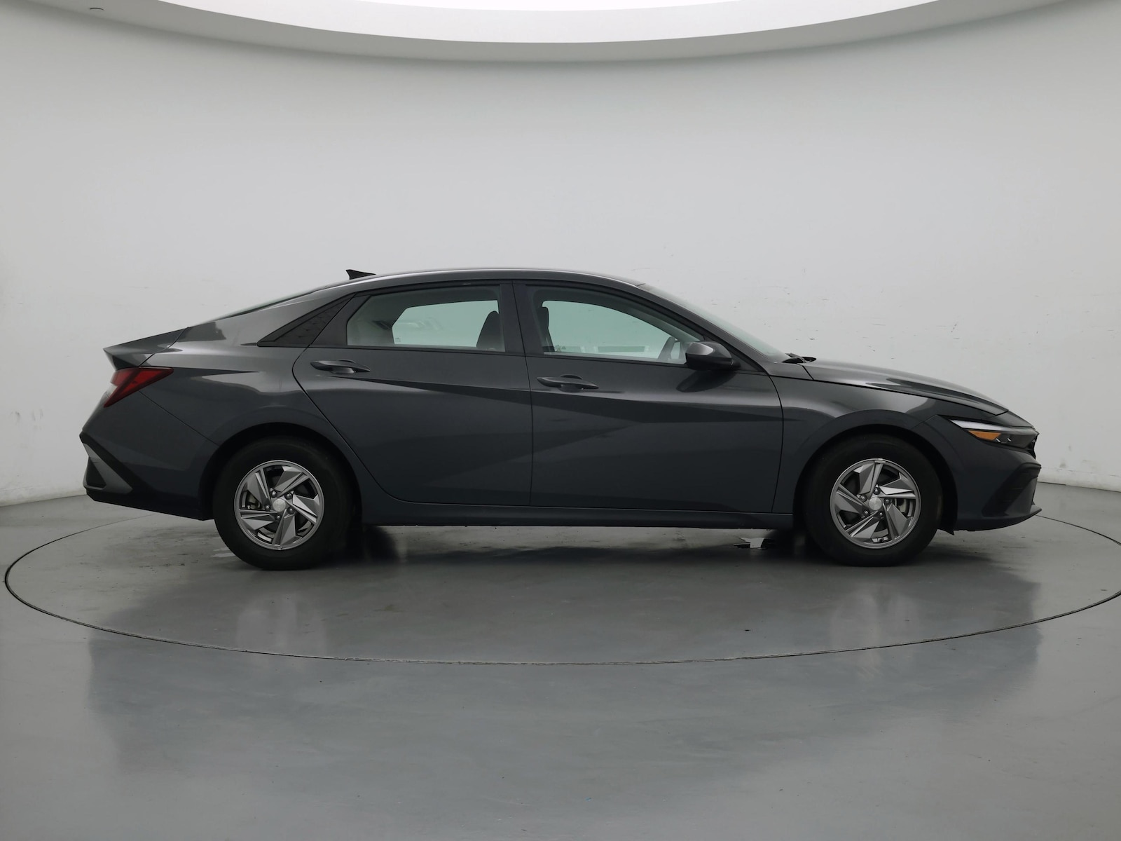 2025 Hyundai Elantra SE - Photo 8