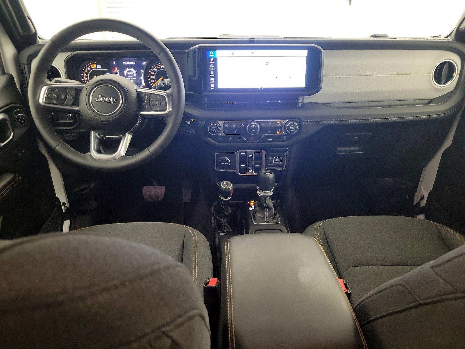 Apple CarPlay® & Android Auto™