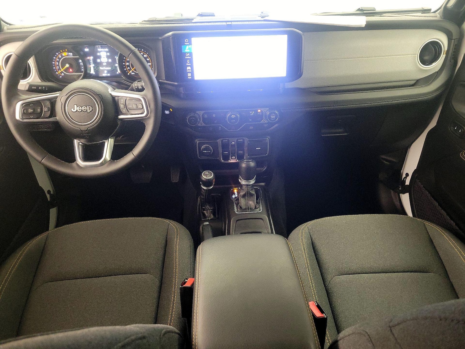 Apple CarPlay® & Android Auto™