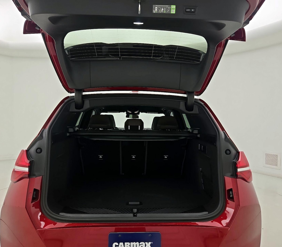 Trunk/Cargo (Seats Up)
