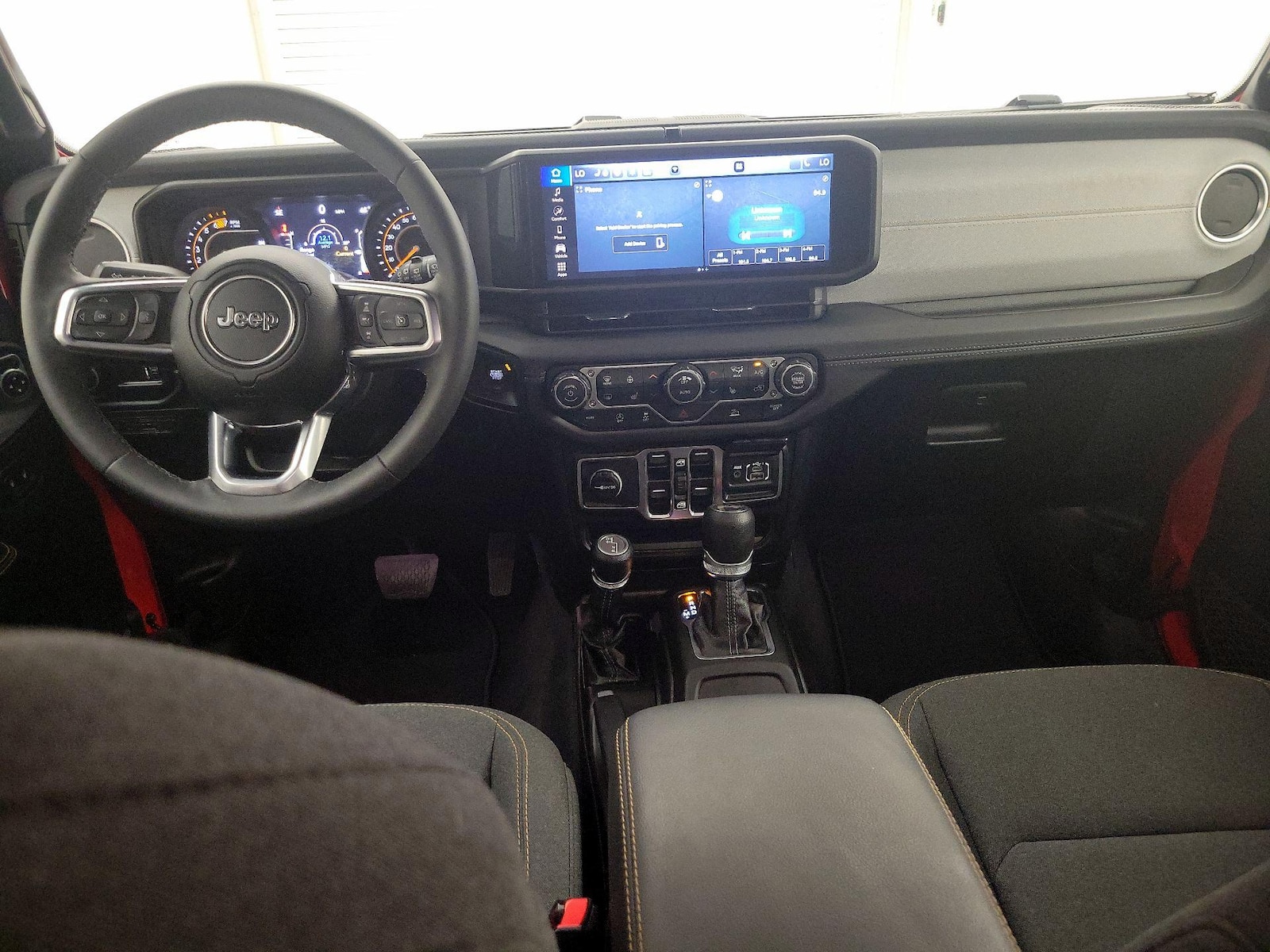Apple CarPlay® & Android Auto™